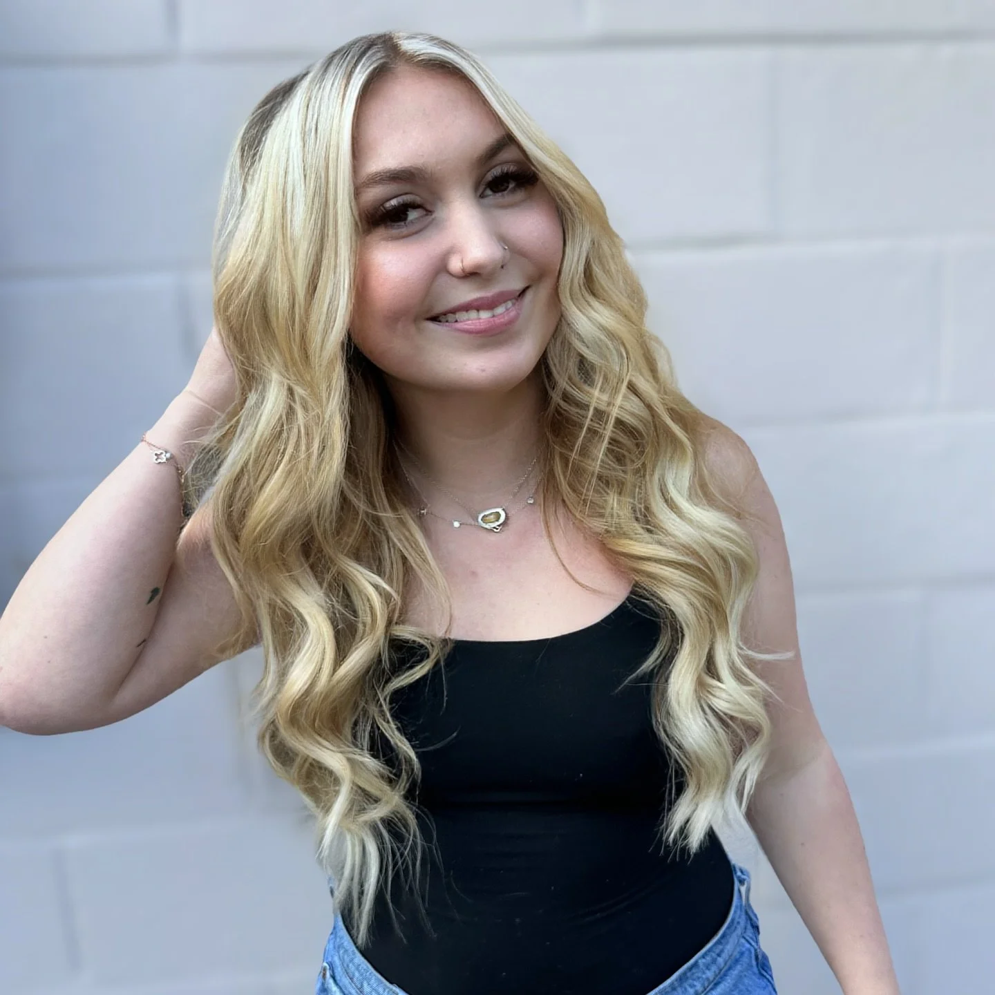 From lived-in and subtle ➡️ to full, flowing, and refreshed 💫
We added two rows of beaded weft extensions for seamless volume and length, then brightened her blonde with a soft, sun-kissed refresh for that effortless glow.

The perfect blend of luxu