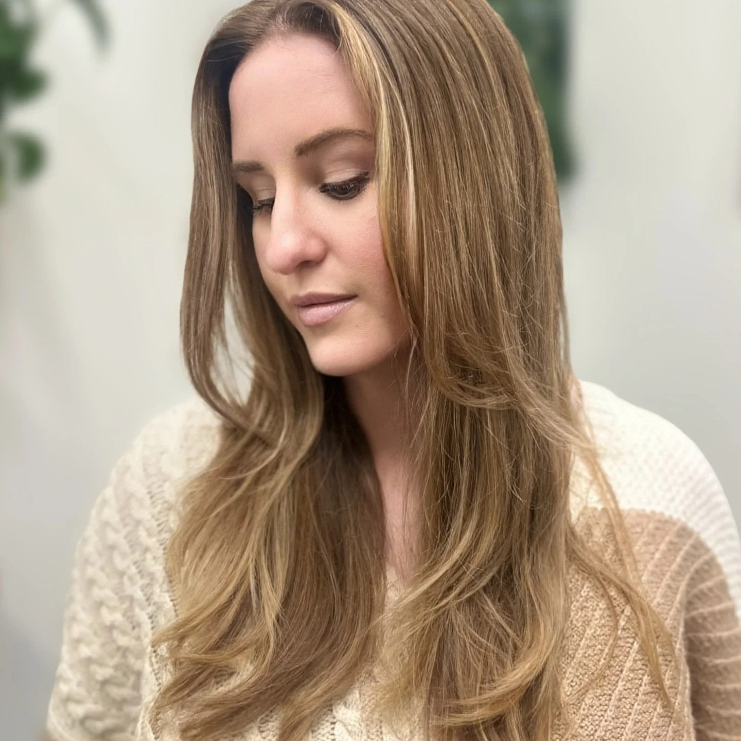 Soft, effortless, and so her. ✨
We refreshed her look with a mix of ultra-fine woven highlights and lowlights that blend seamlessly into her natural color &mdash; giving her that lived-in, low-maintenance glow that grows out beautifully.
Natural dime