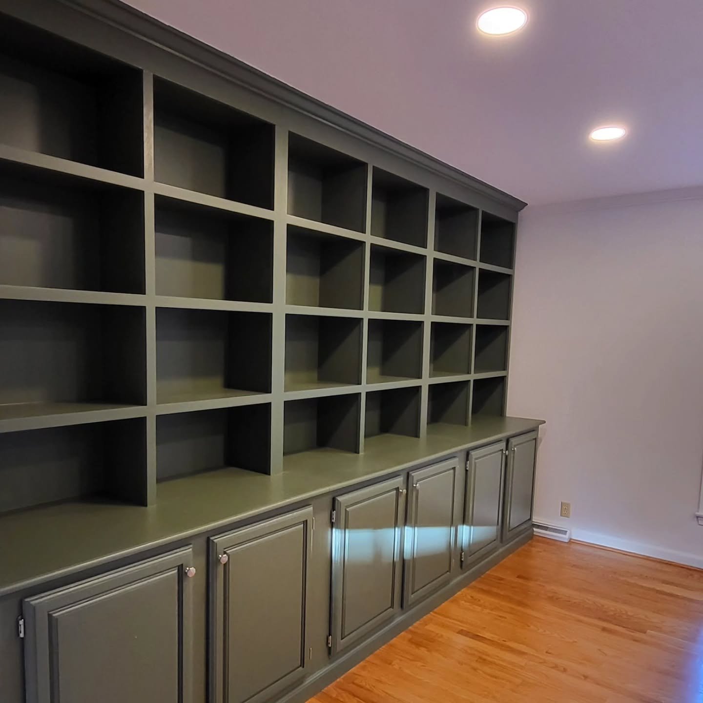 Storage and organization all in one...Lots and lots of it 😁!

#storagegoals #indianapolis #organized #homesweethome #homedecor #custom #do #library #love #family #cabinet #store #indy #organization ##indianapoliswoodworkers #indianapolissmallbusines