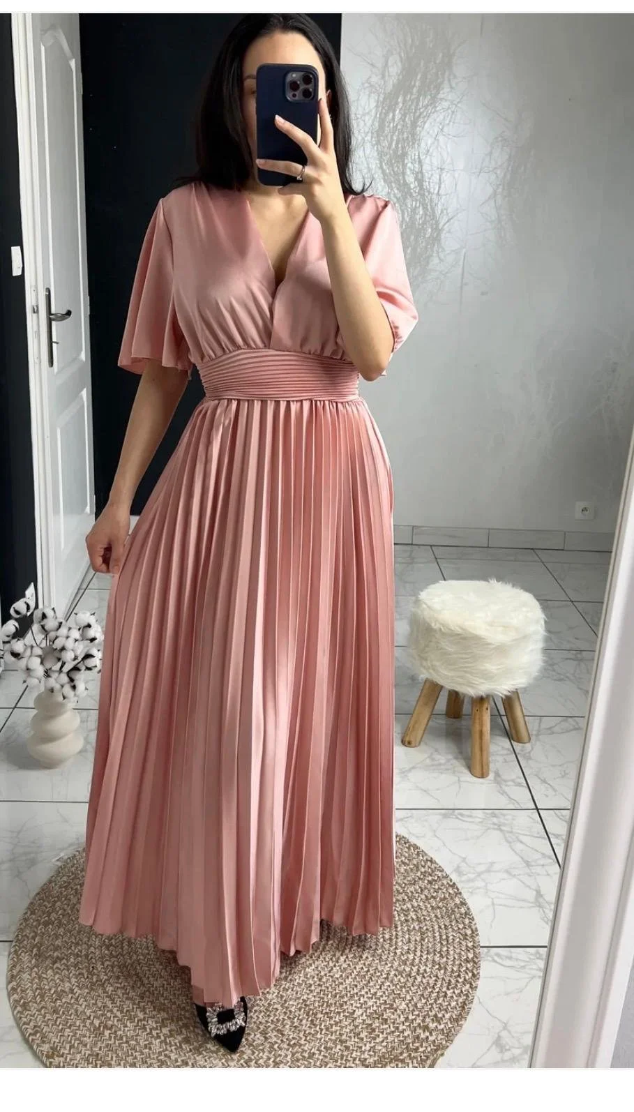 Robe Ebony