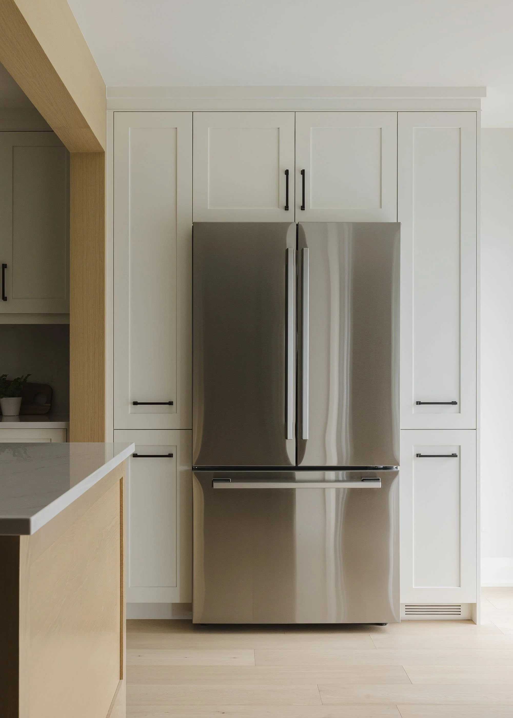 ottawa-interior-designer-custom-kitchen-white-oak-12.jpg