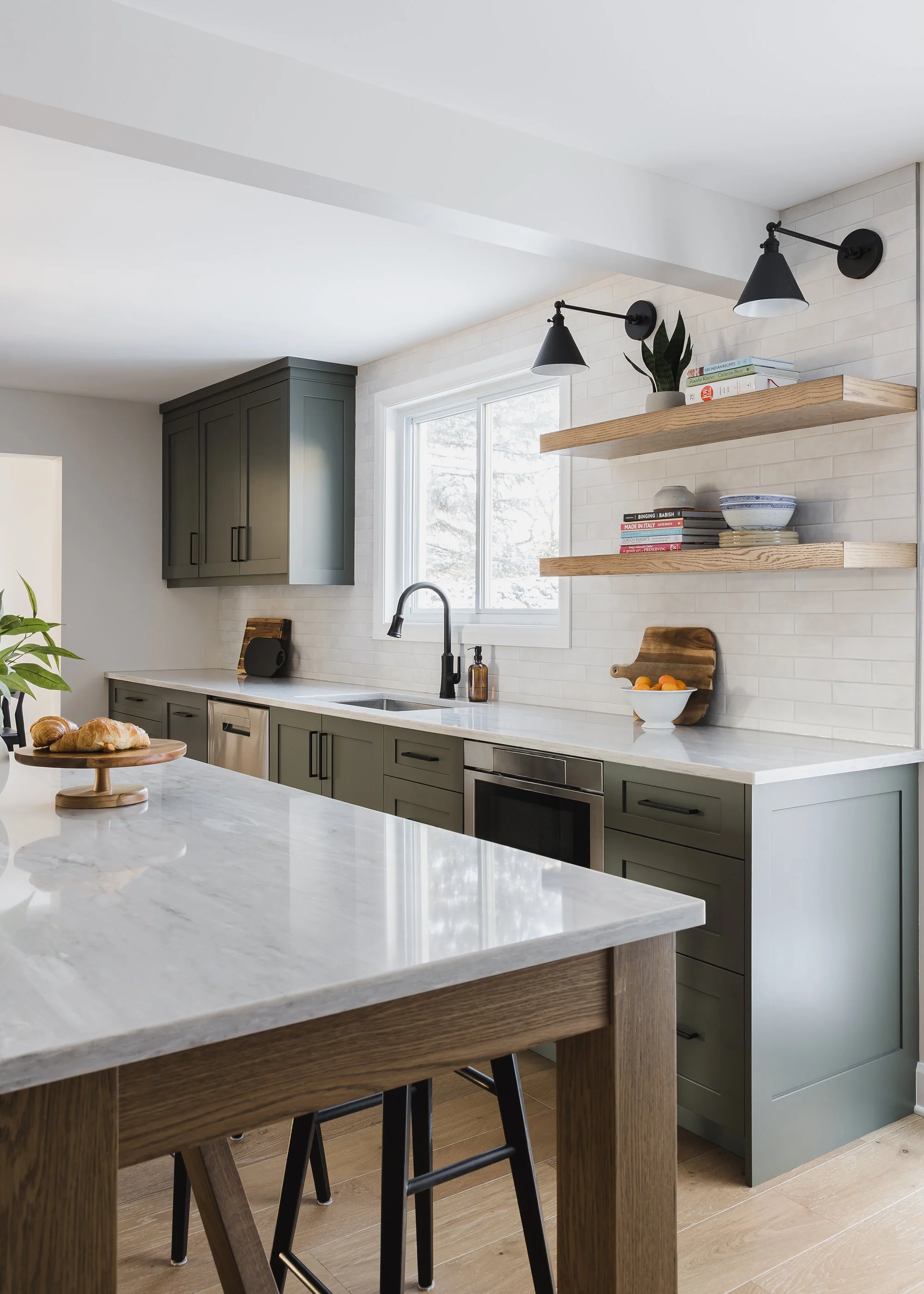 full-service-renovation-custom-kitchen-warm-farmhouse-ottawa-9.jpg