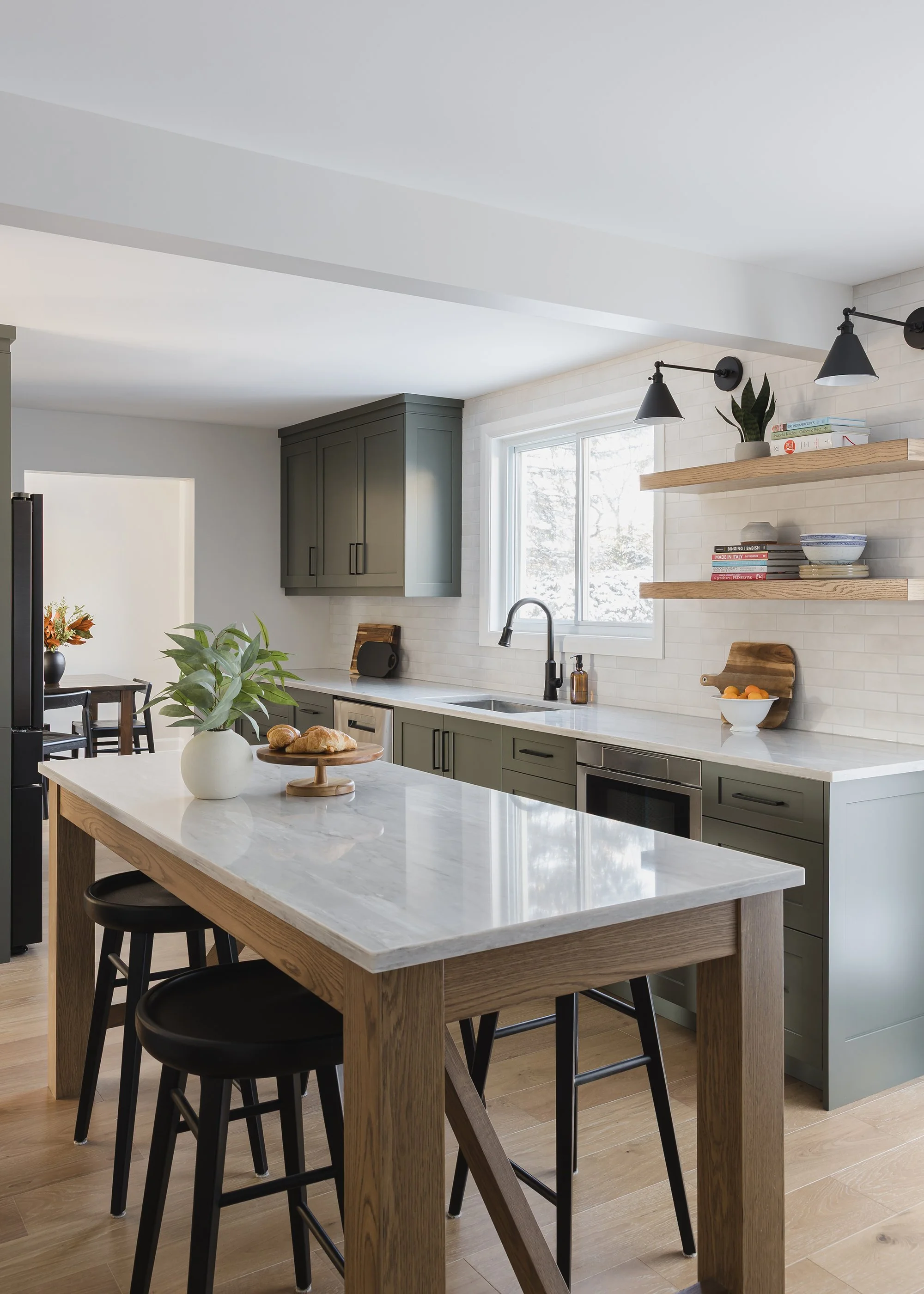 full-service-renovation-custom-kitchen-warm-farmhouse-ottawa-10.jpg