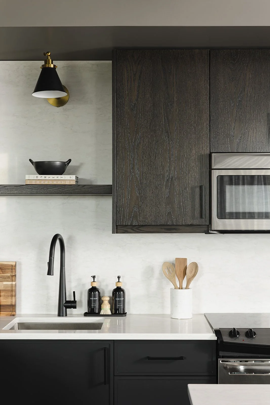 cpi-interiors-ottawa-interior-designer-kitchen-onyx-7.jpg