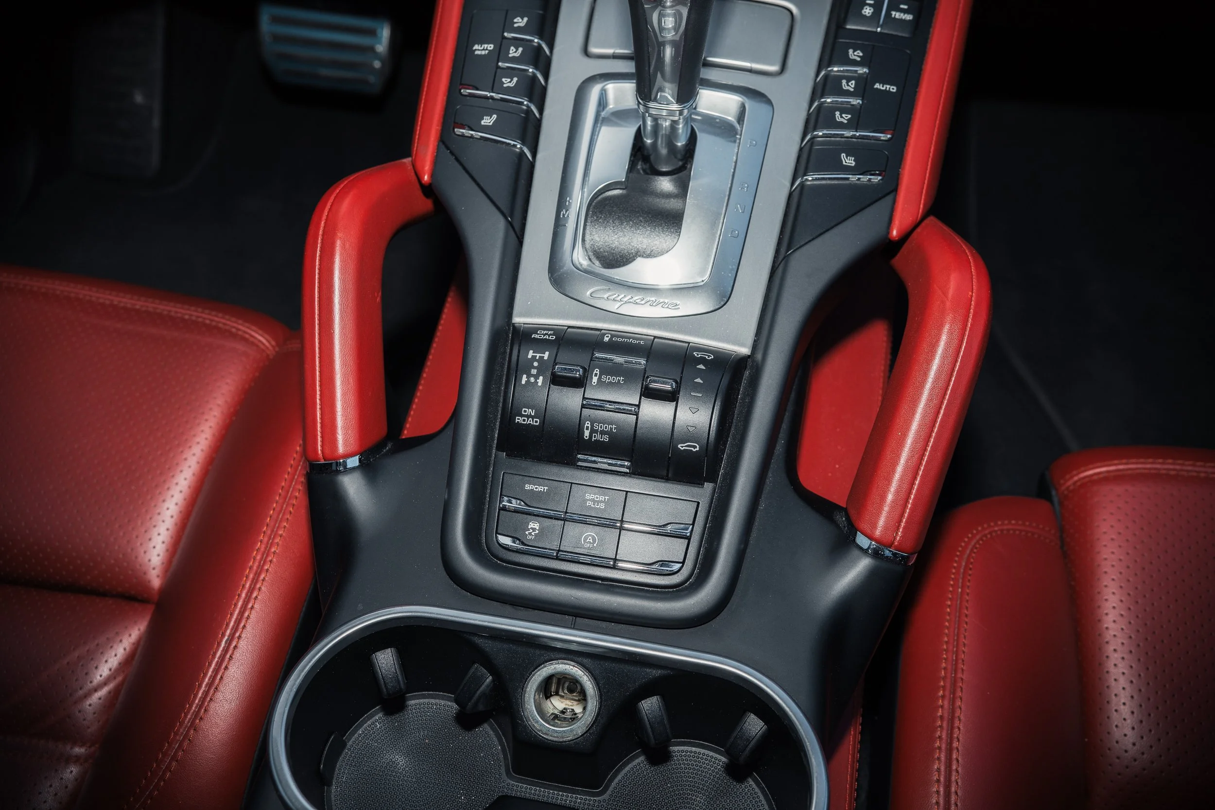 260330_Cayenne_turbo-19.jpg