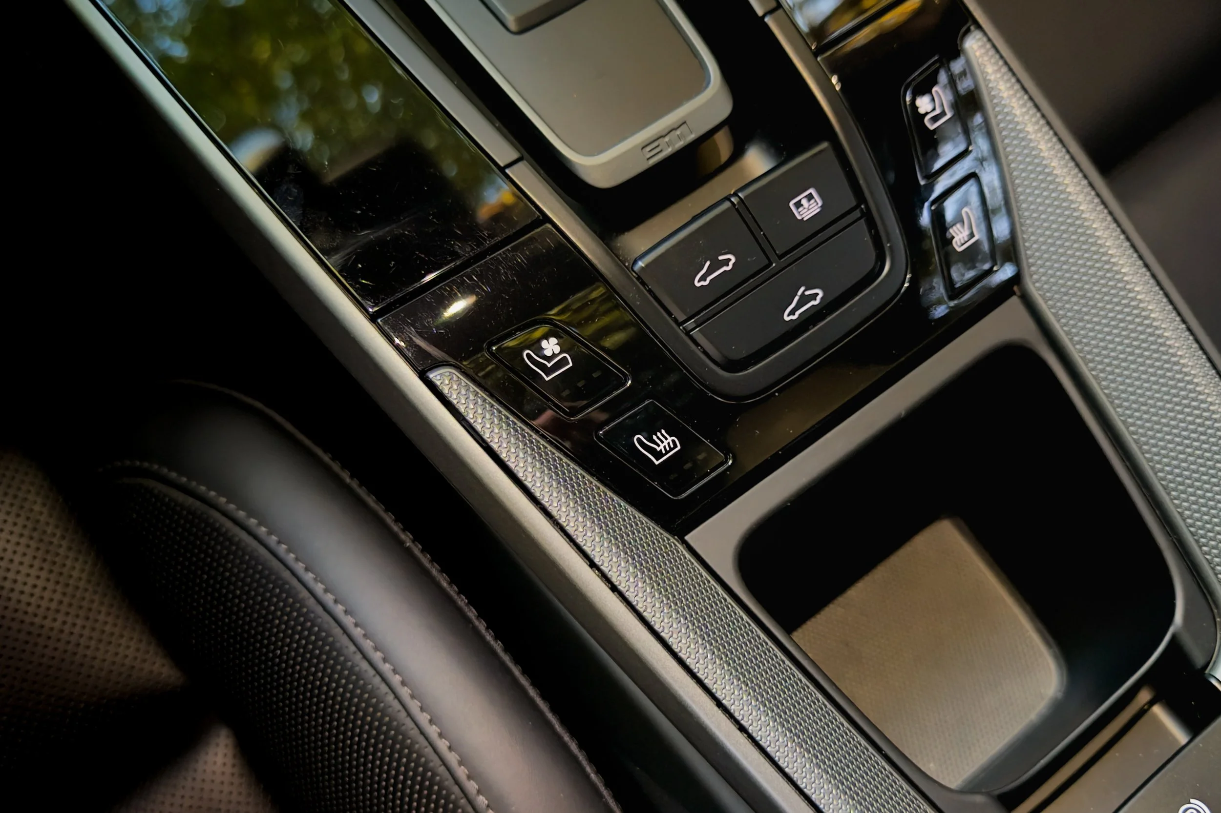 992 Carrera 4S BLeue-31.jpg