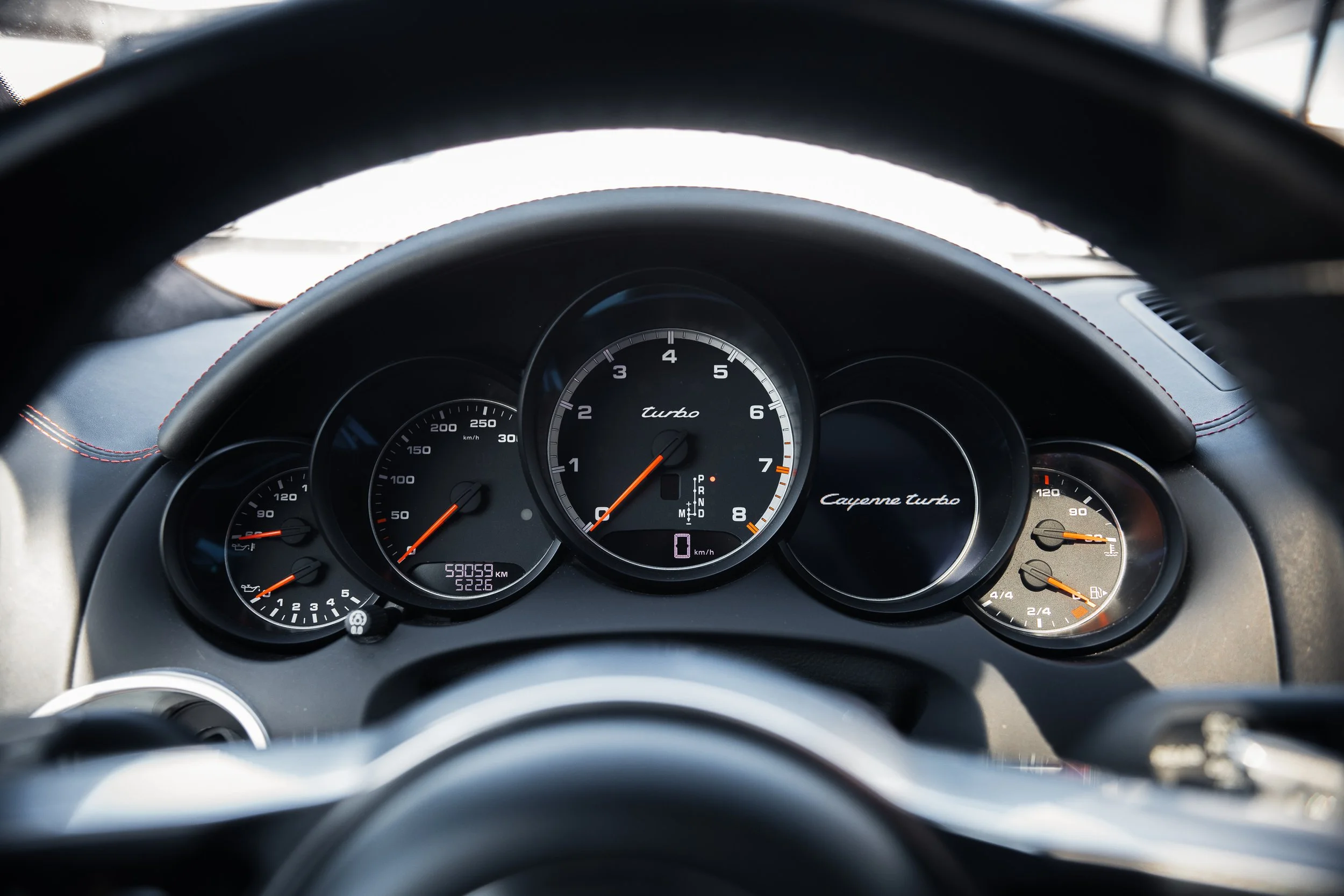 260330_Cayenne_turbo-10.jpg