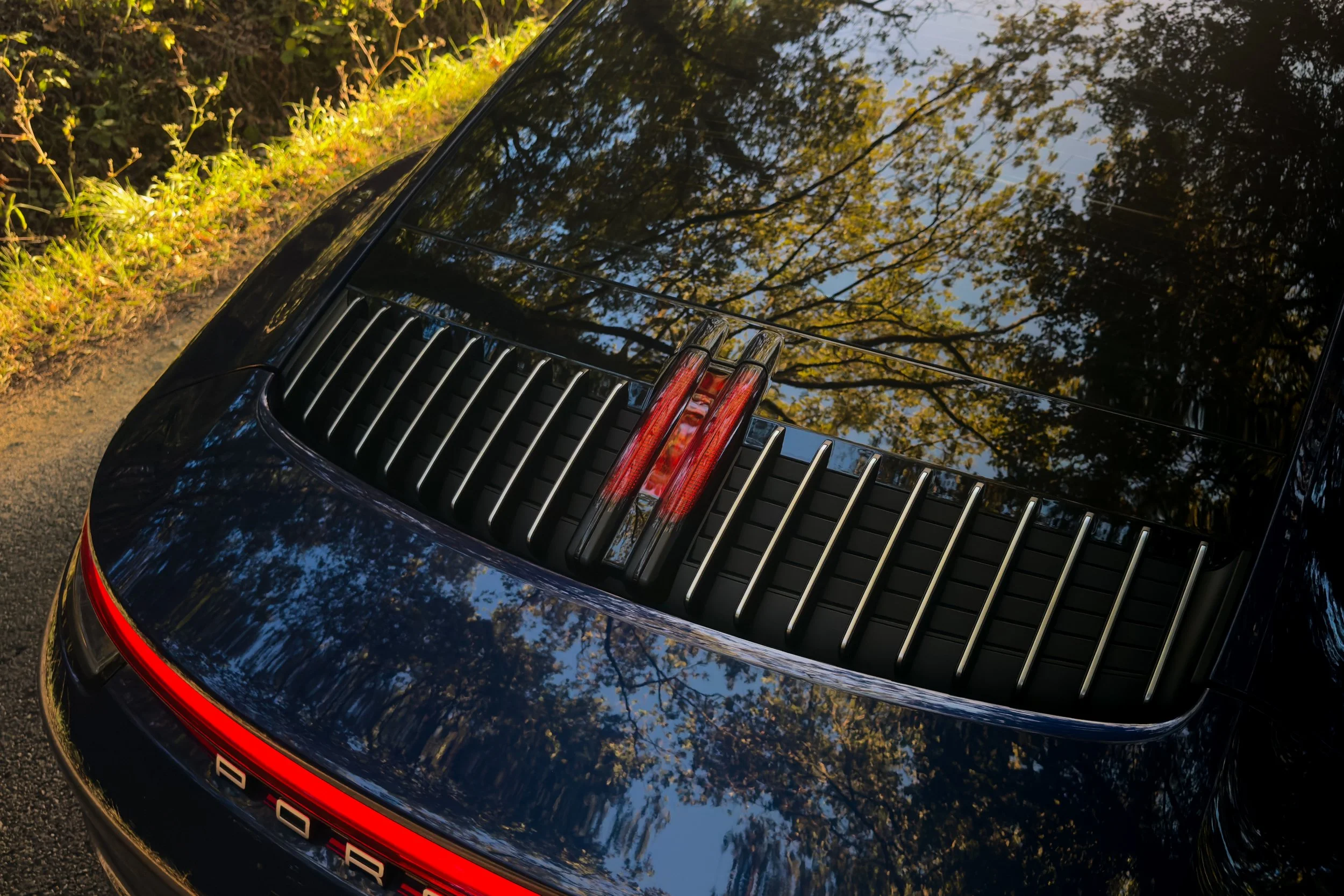 992 Carrera 4S BLeue-11.jpg