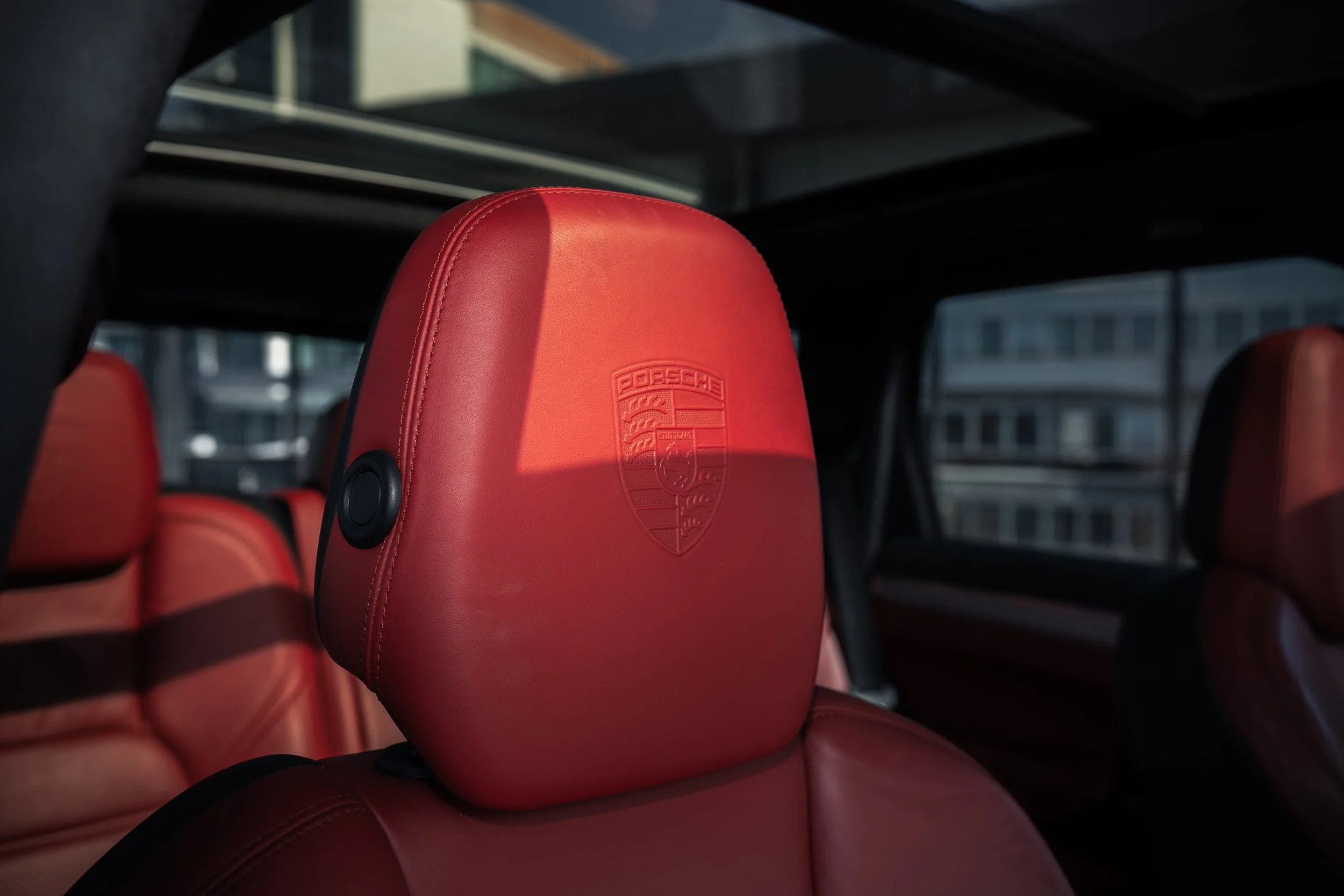 260330_Cayenne_turbo-1.jpg