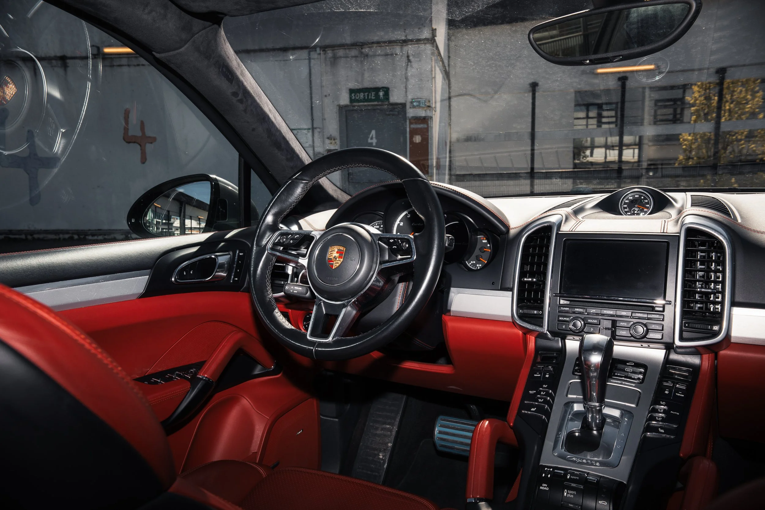 260330_Cayenne_turbo-8.jpg