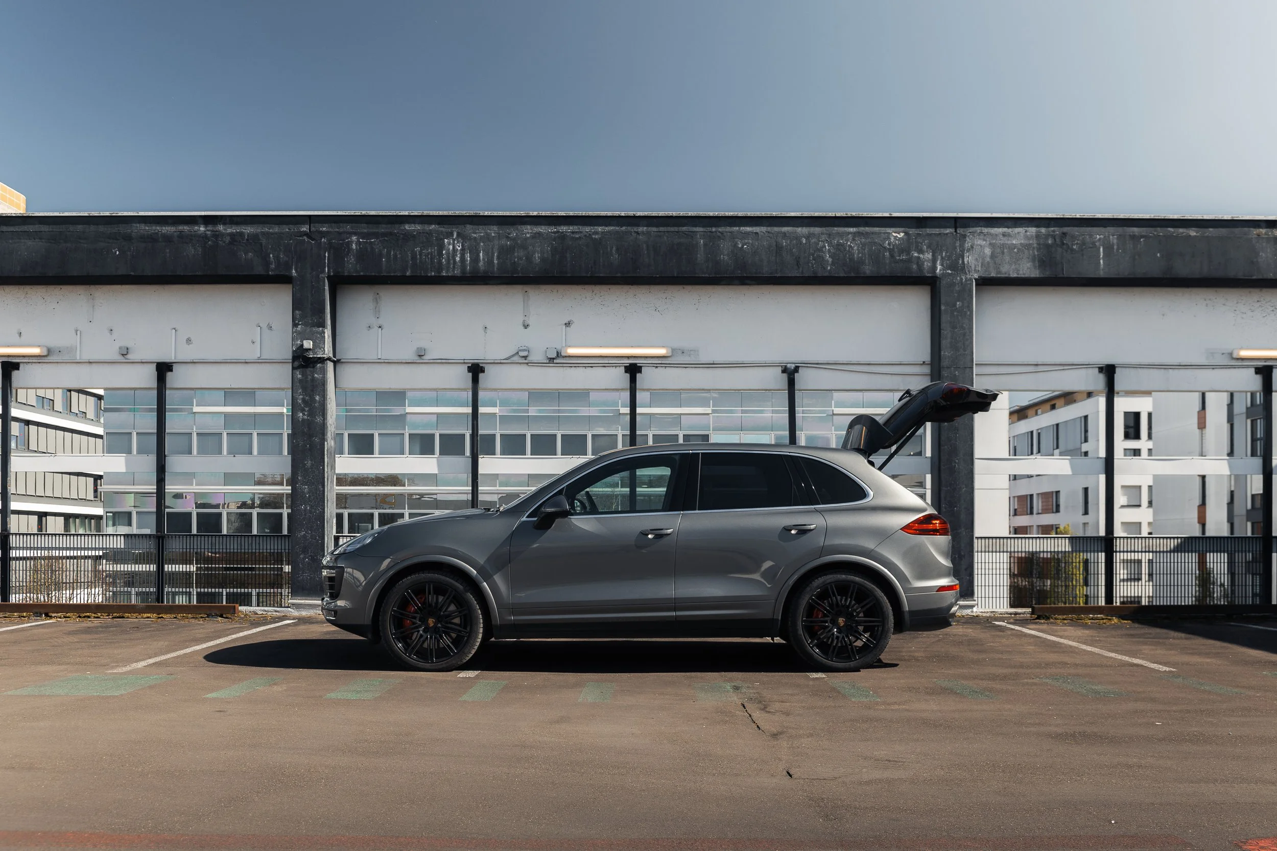 260330_Cayenne_turbo-28.jpg