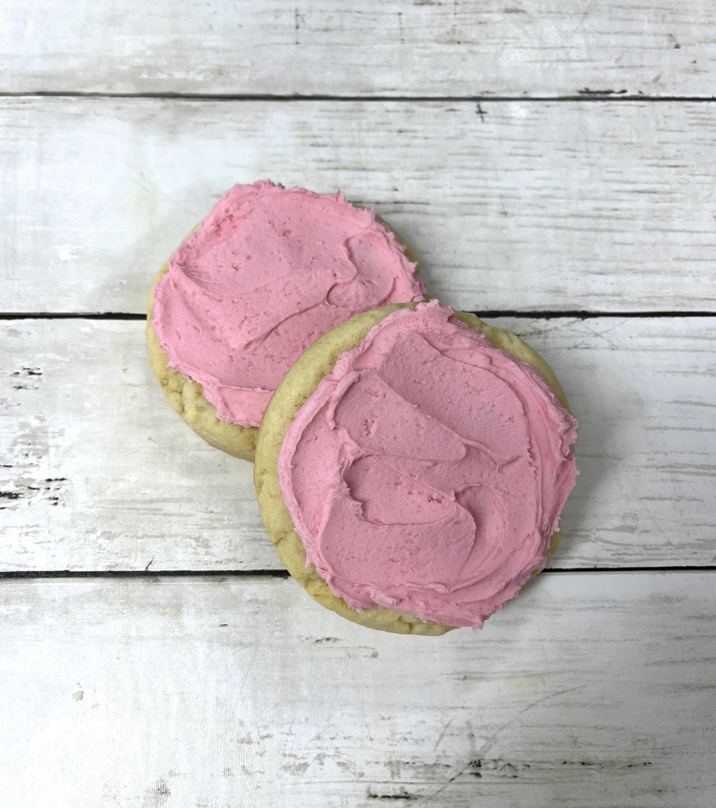 Classic Sugar Cookie - Soft, vanilla flavoured sugar cookie topped with pretty pink almond icing