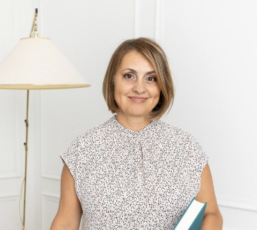 Mihaela Rusu, MHom, Hom, CCH