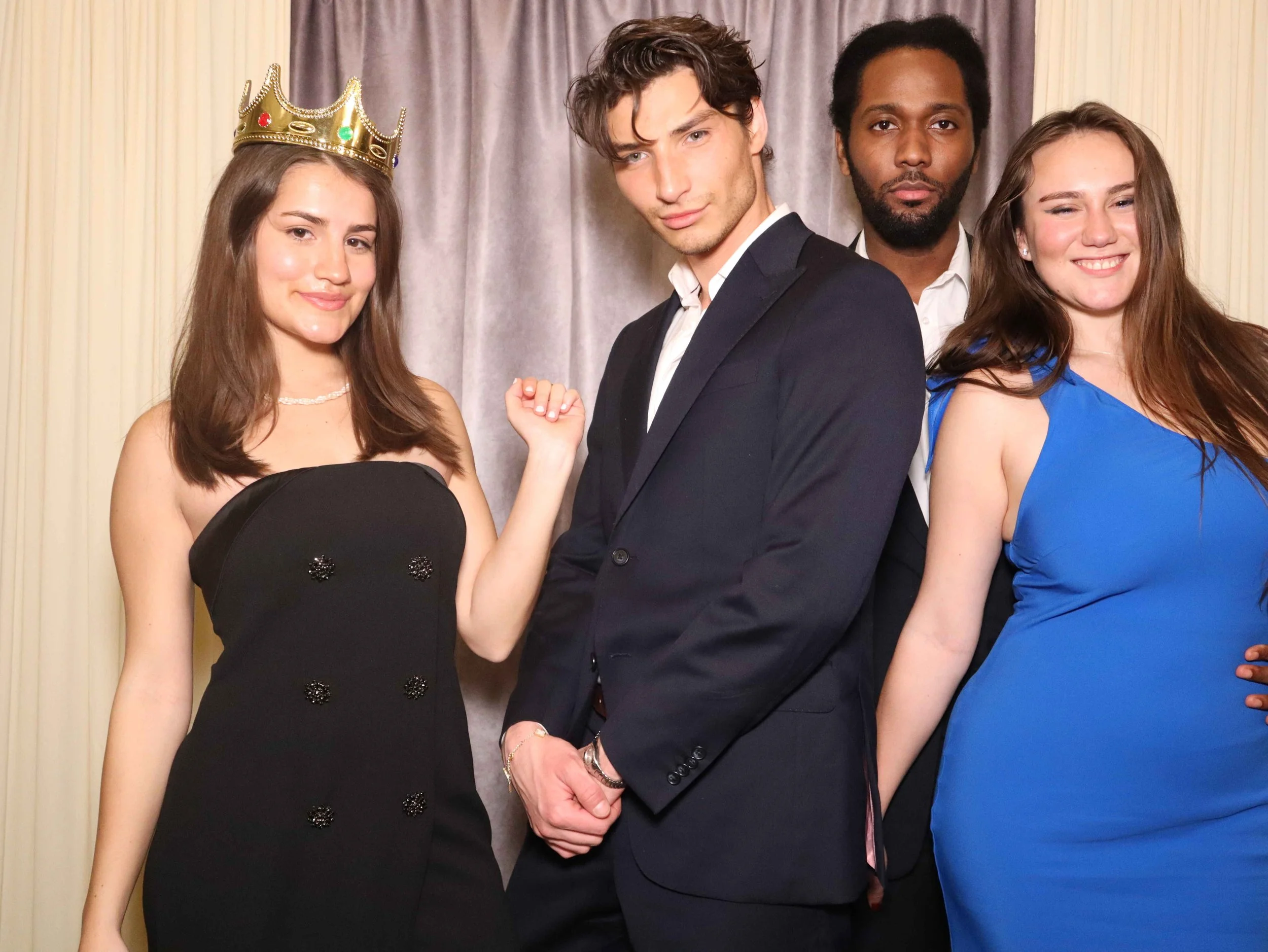 With that crown, you already know who's the queen.