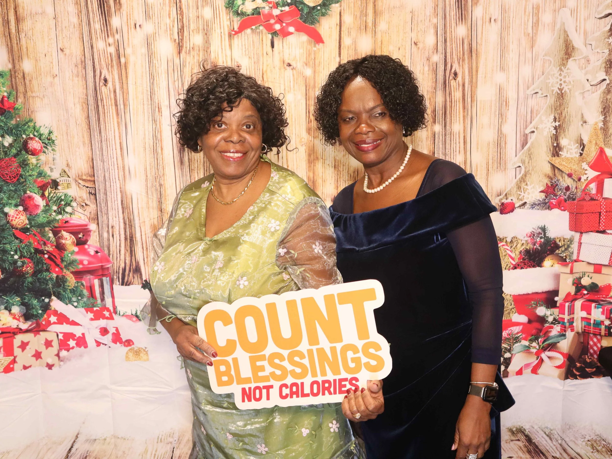 How to Create a Fun and Stress Free Holiday Party Using Interactive Experiences Your Guests Will Love