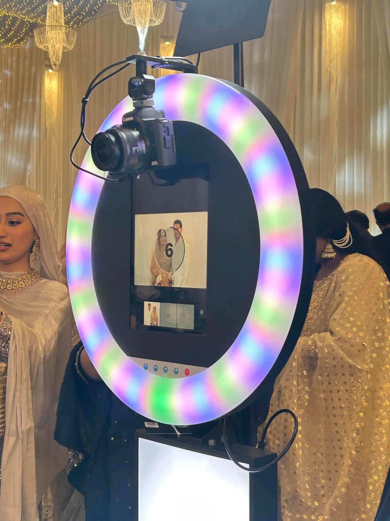 There was a time when photobooths lived in quiet corners. Malls, arcades, train stations. You stepped in, pulled the curtain, and a few seconds later, out came a strip of photos. No audience, no sharing, just a small moment captured and kept.

That f