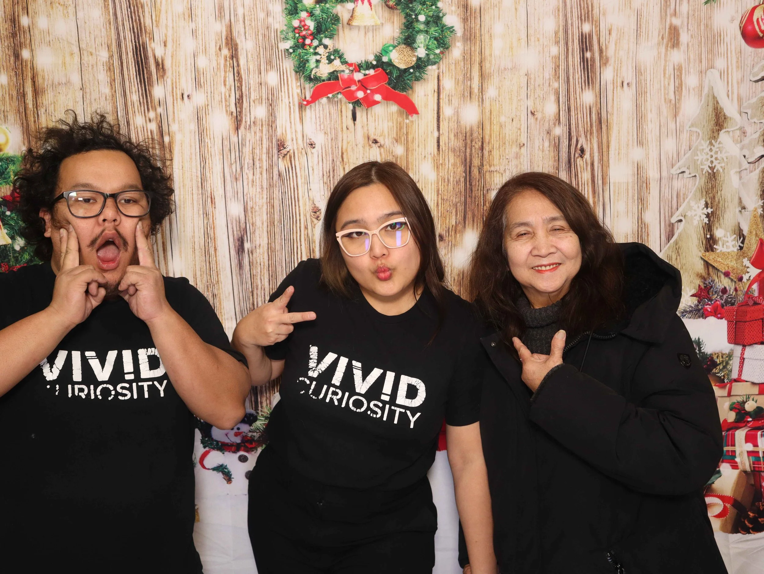 We're the Vivid Team! Let's make your event even more memorable.