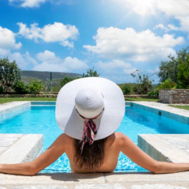 ☀️Join us THIS FRIDAY, June 5 from 3-6pm for our Summer Glo-Up Super Sale Event!!🎉

SALES:
💉Buy and Bank tox for $10 per unit!
👄Buy and Bank $100 off all fillers!
👙Buy a laser hair removal package and get one session FREE!
😍$300 all Morpheus8 pa