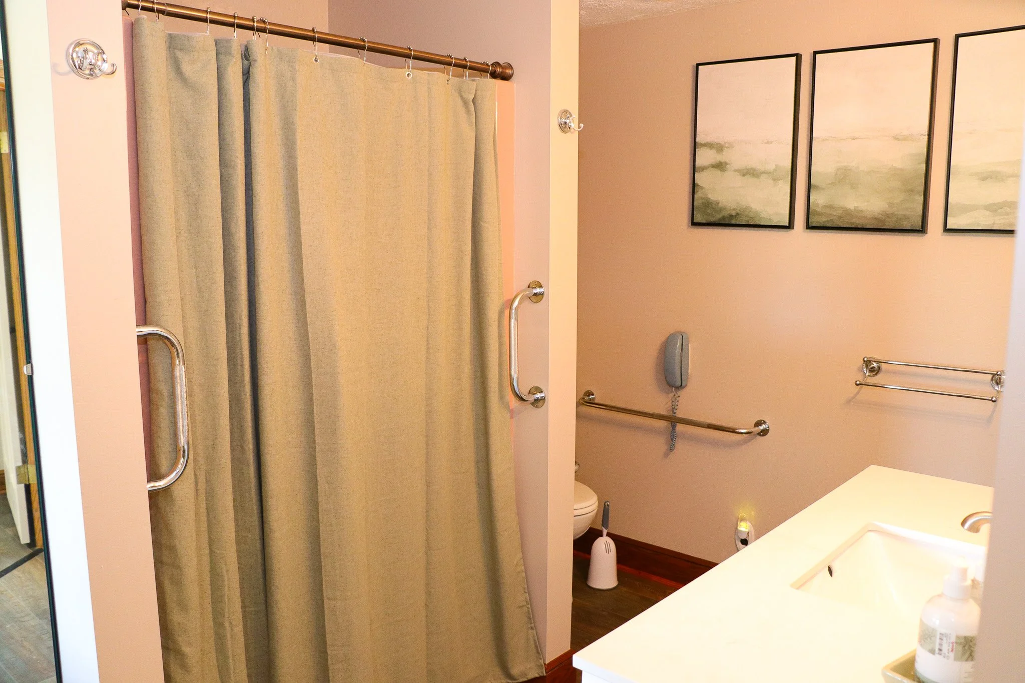 Master Bath2.jpg
