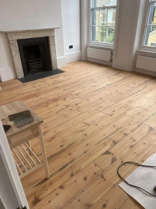 Flooring Solutions & Installation Services Expert Builders In London - Reveal Refurbishments