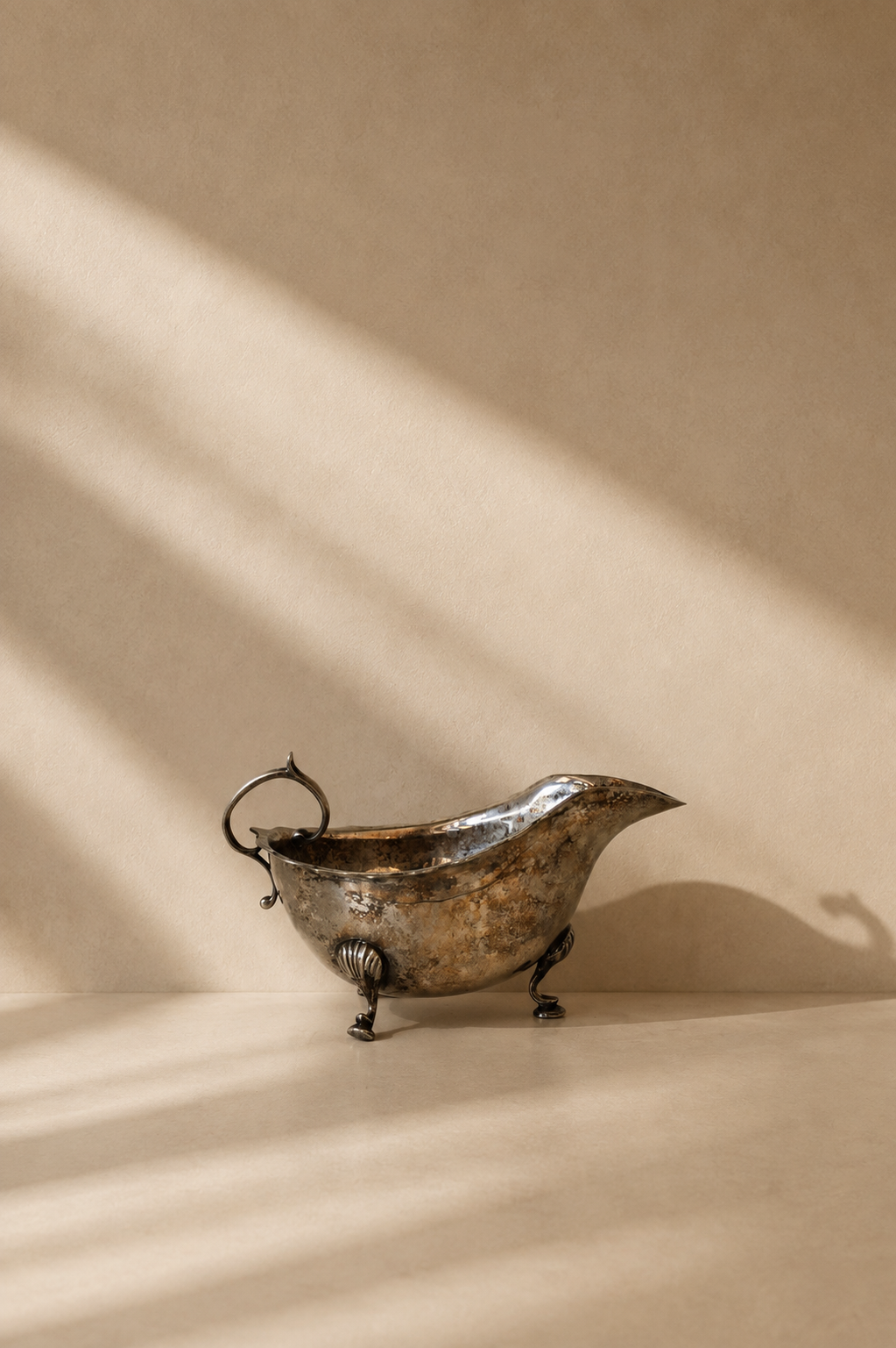 Silver footed vessle