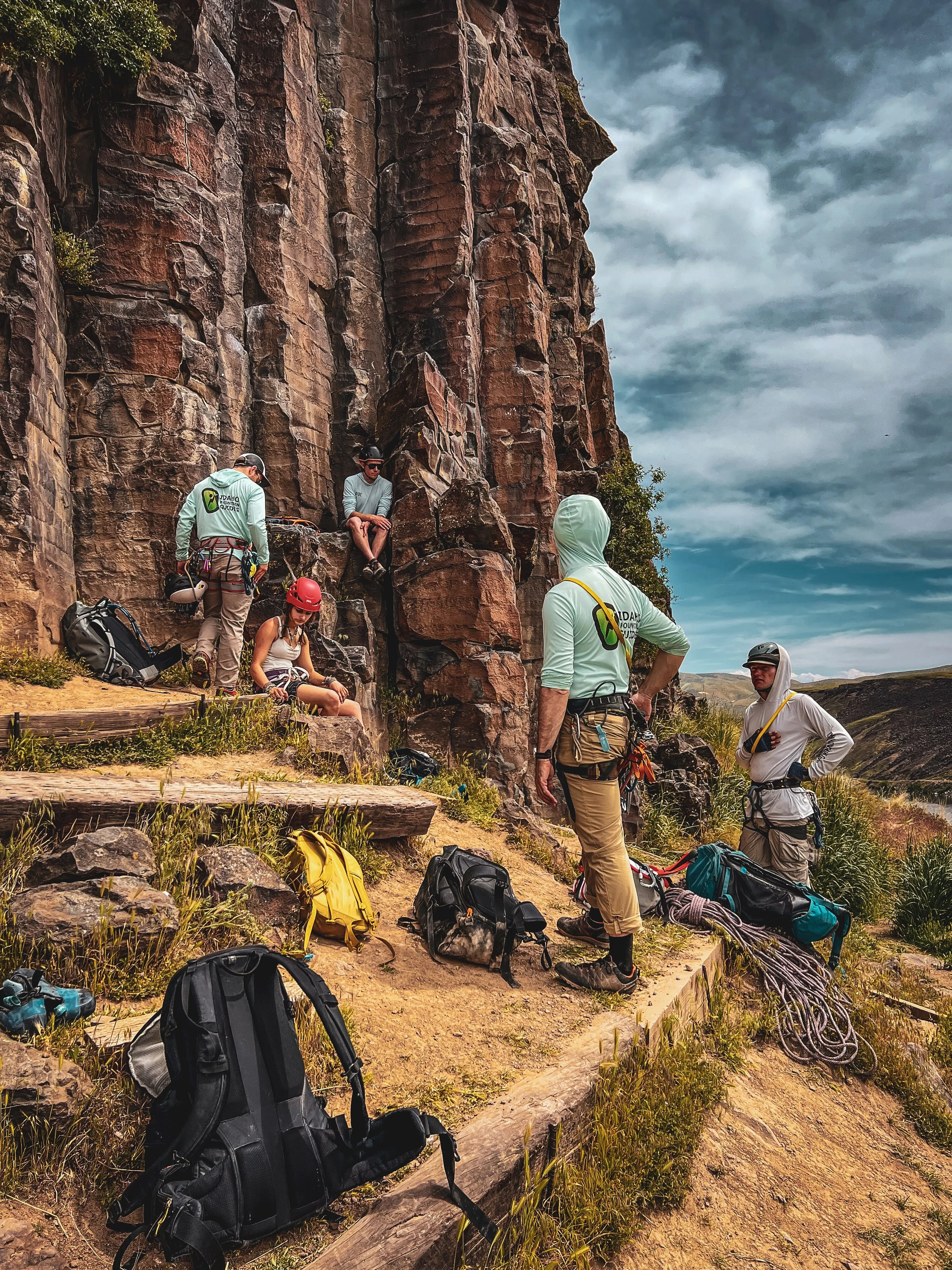 Black Cliffs Beginner Routes That Make Sense