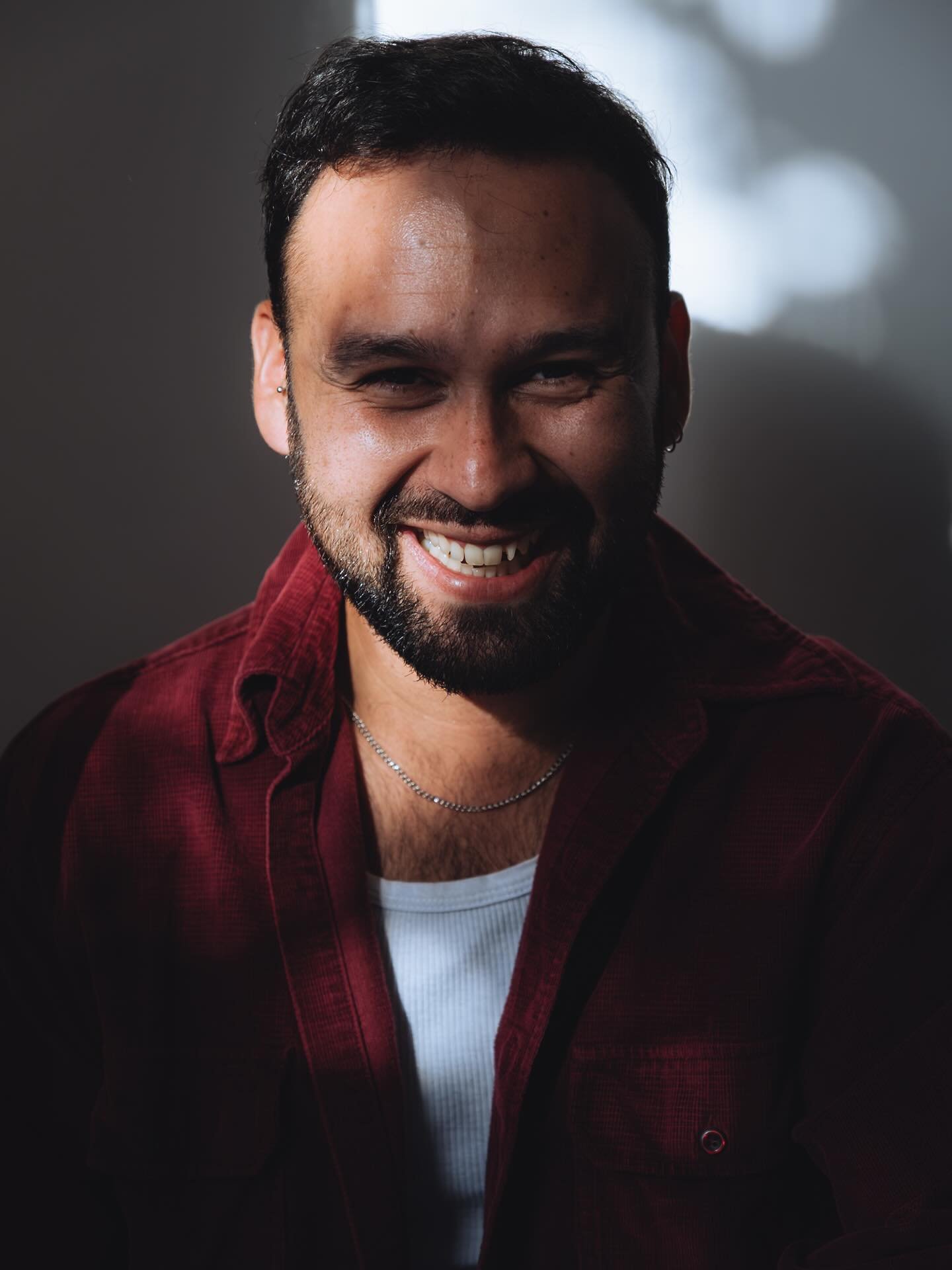 Franco 

Il a cru en ses r&ecirc;ves, n&rsquo;a rien l&acirc;ch&eacute; et aujourd&rsquo;hui, il brille. ✨
Charismatique, solaire, authentique &mdash; ces photos lui ressemblent. 
Merci pour ta confiance, et h&acirc;te de recroiser ta route bient&oci