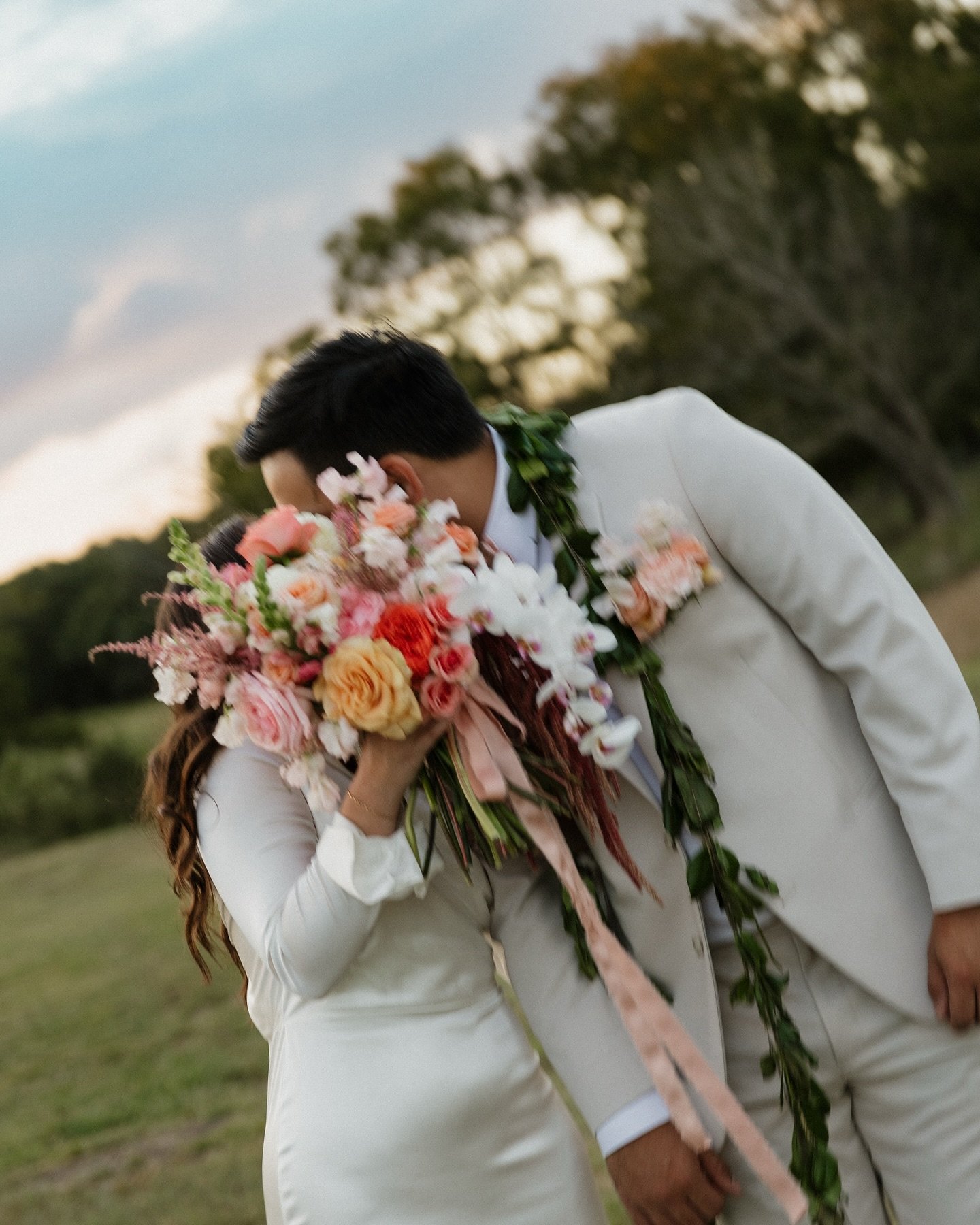 sunset dreams &amp; invisible strings

C+S 9.21.24

Hair: @mirandabeautysocal
MUA: @glambygabipray 
Photography: @highpocketphotography 
Dress: @grace_loves_lace
Florals: @poppiesandparties.co