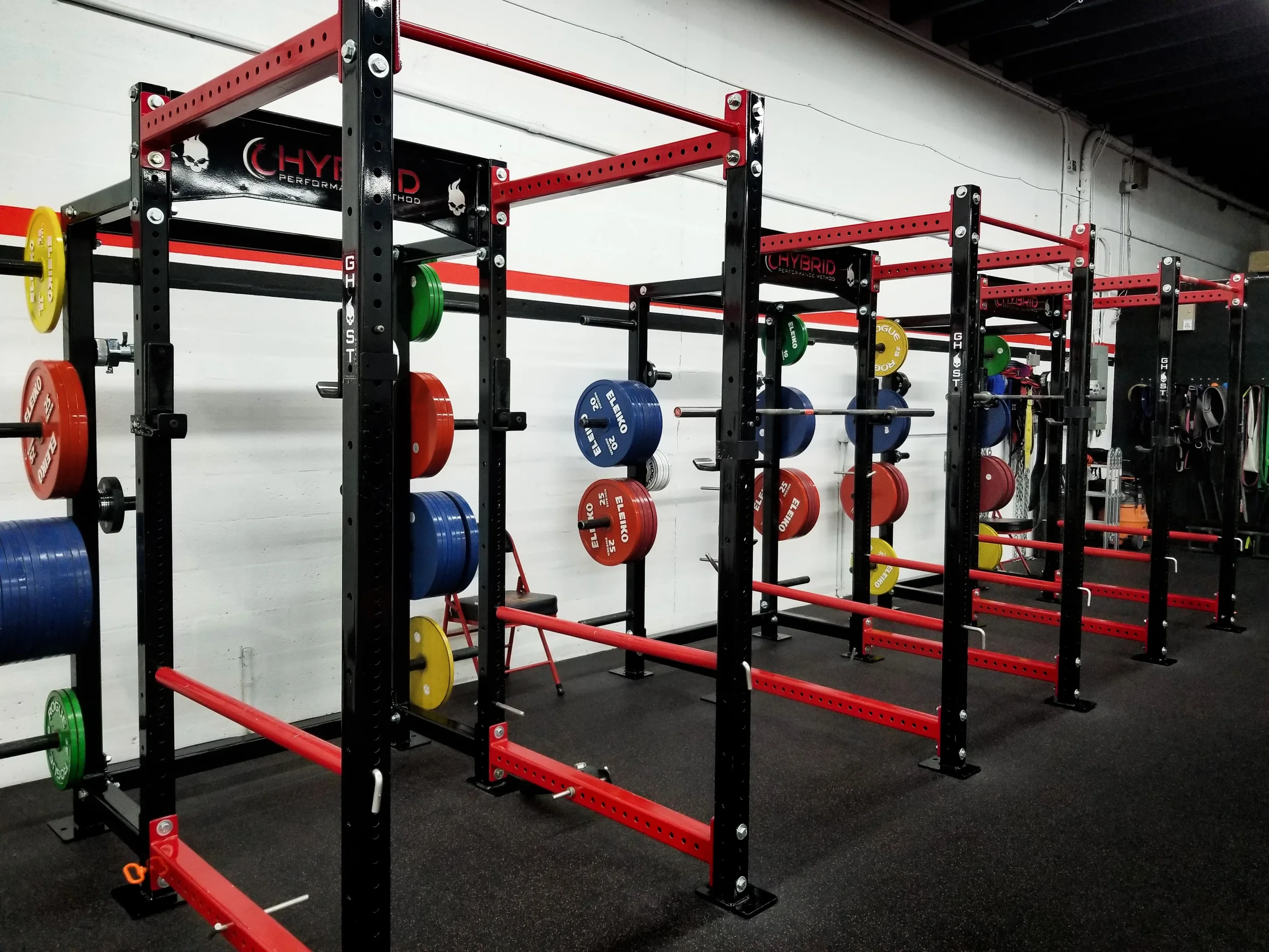 Get Familiar with Gym Equipment: Power Racks