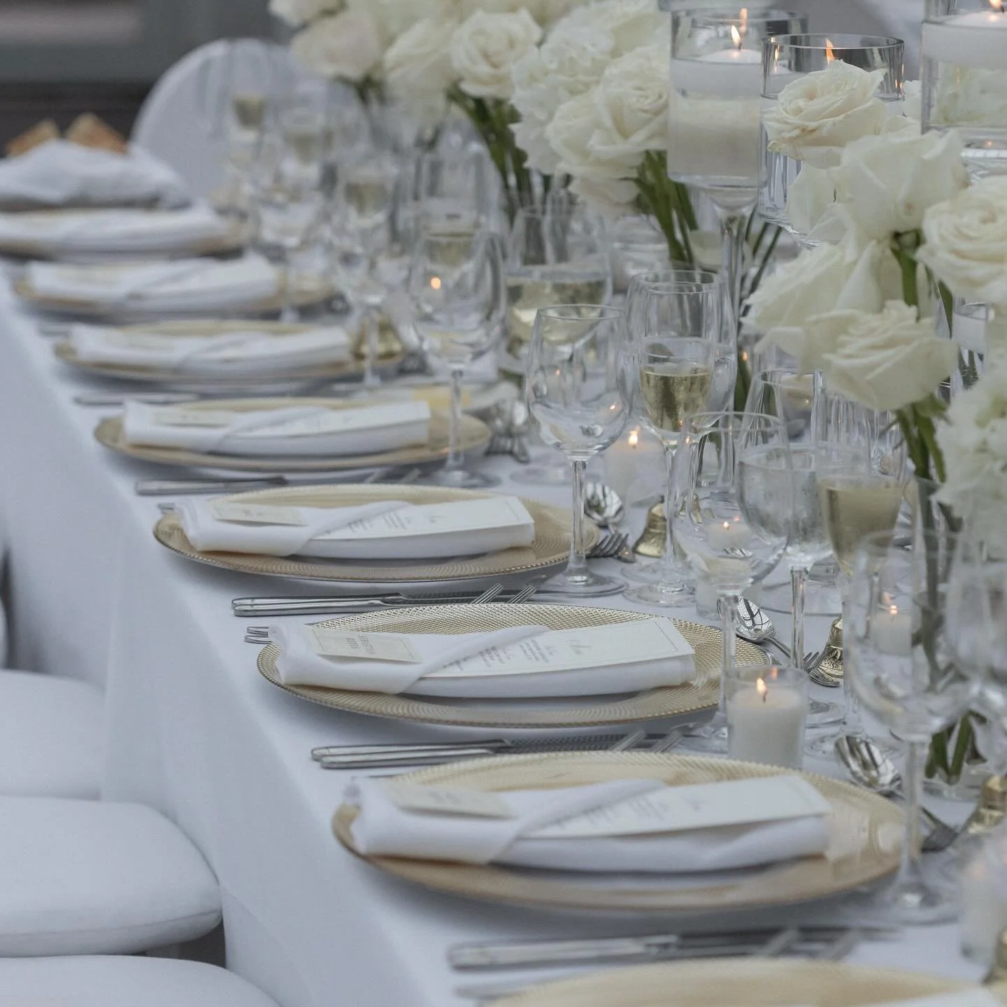 A serene all-white wedding reception inside a glasshouse for Carla &amp; Josh.

Design: @robertalukasdesign 
Venue: @brooklynbotanic 
Photo: @antonoff_photo 
Stationary: @celesteadams.design 
Hair &amp; makeup: @glammedbyklea

#EventDesign #LuxuryWed