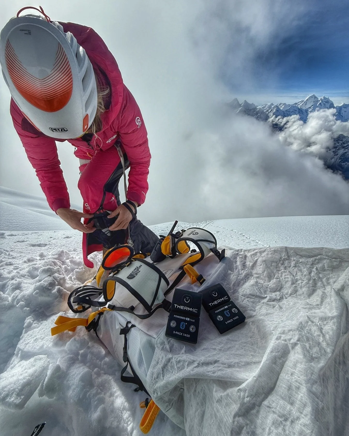 Keep your feet warm ❄️
The best gift you can give yourself or that special someone. 🫶
@thermic_usa heated socks are a game changer for cold weather adventures! 
📸 @andresmarin22