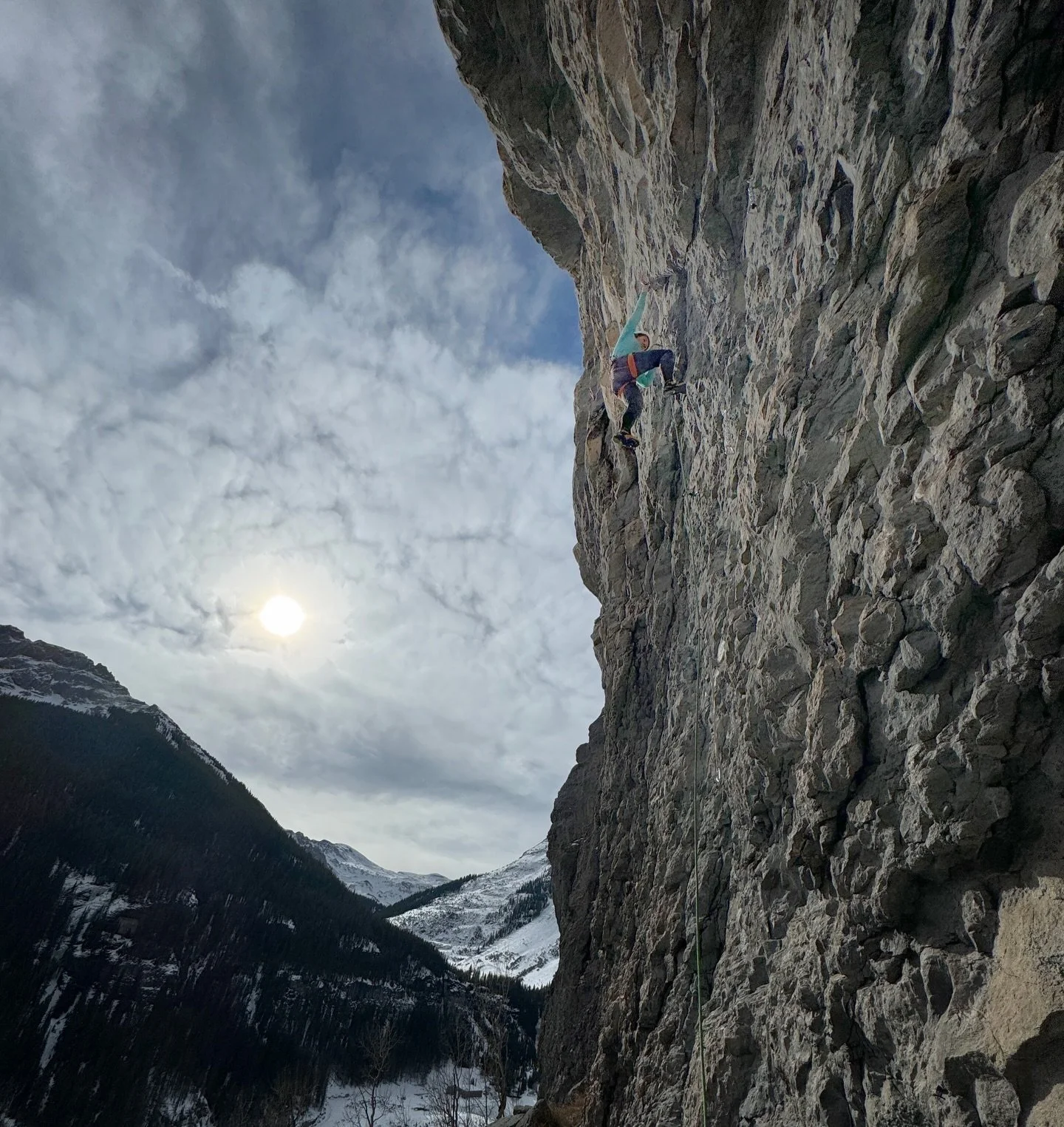 Winter in Ouray has been pretty mild, but that just means more time dry tooling. No complaints here because it&rsquo;s been an absolute blast! ☀️ 🧗&zwj;♀️