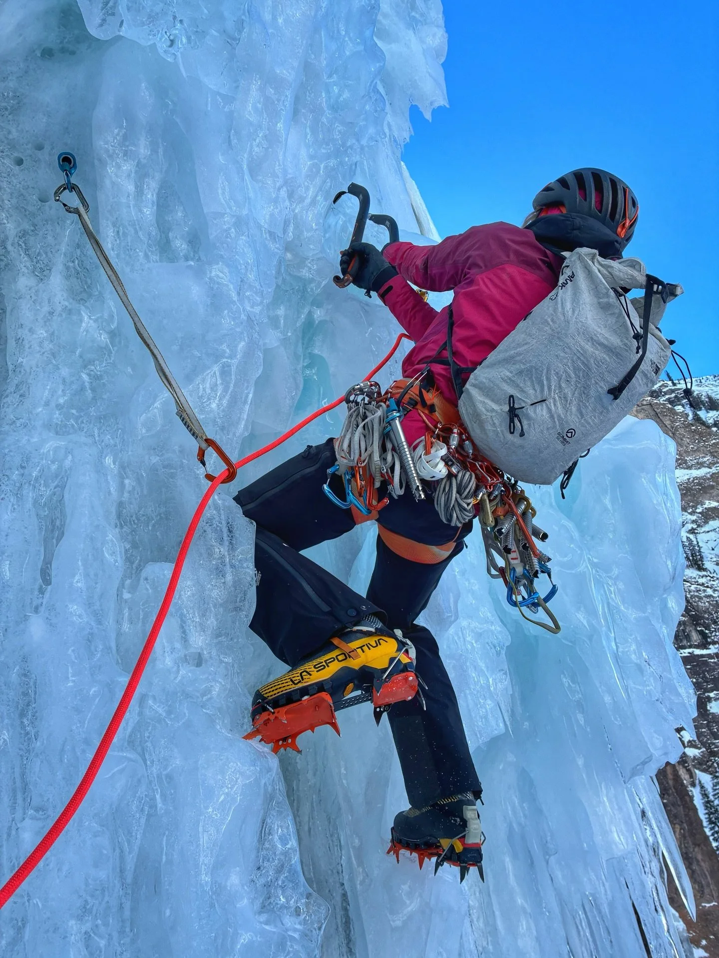 The thing about winter climbing is you can do the same route multiple times and it&rsquo;s a little different each time. Great day out with @_carly_jane on a mega classic that&rsquo;s in really fun and funky conditions right now!