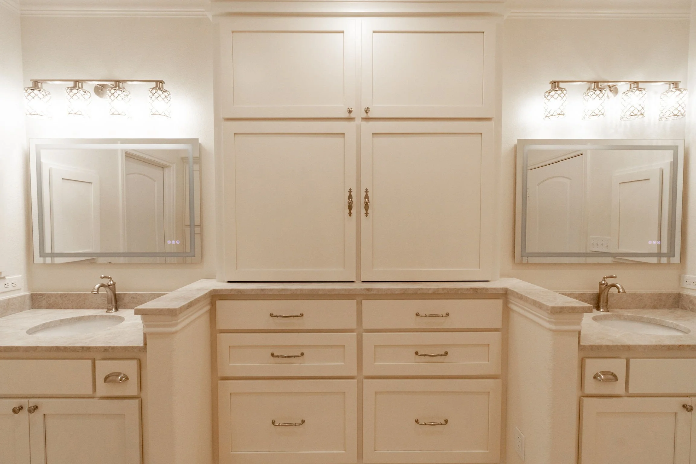 Ball Bathroom