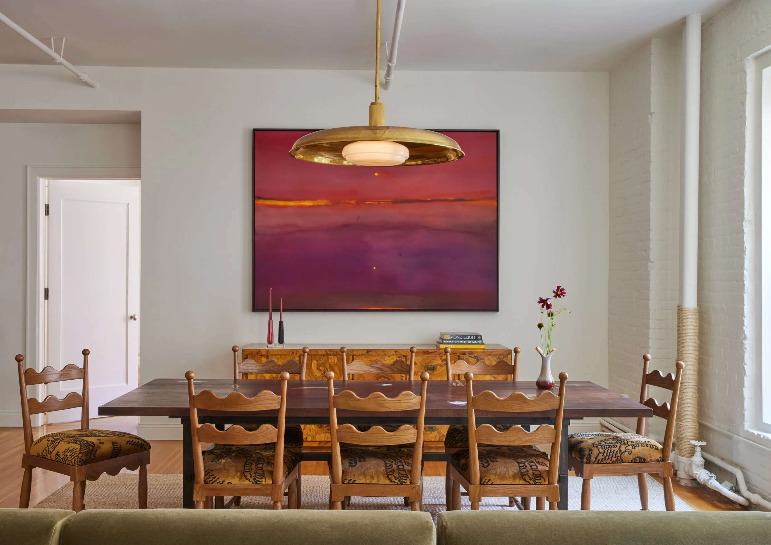 ARowley_IsabellaCarlucciArch_30West13thSt_0198__Dining_Horizontal_Brighter_LightOn_retAR.jpg