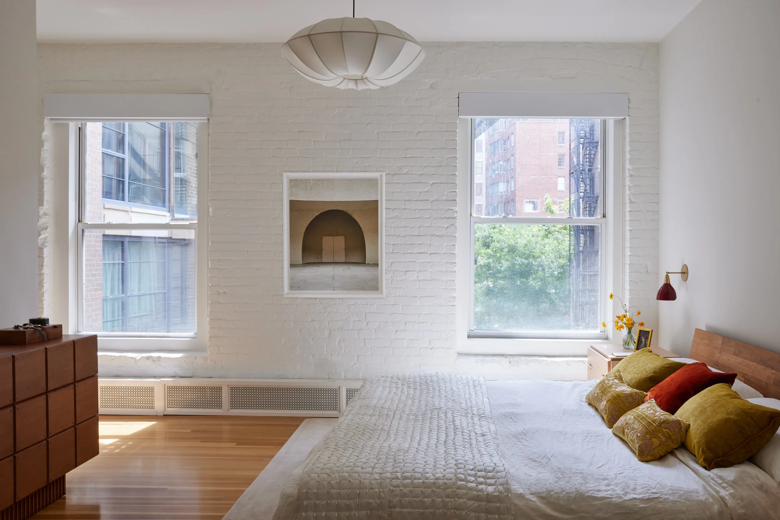 ARowley_IsabellaCarlucciArch_30West13thSt_0063_PrimaryBR_Horizontal_Mid_KS_Artwork_retAR2.jpg