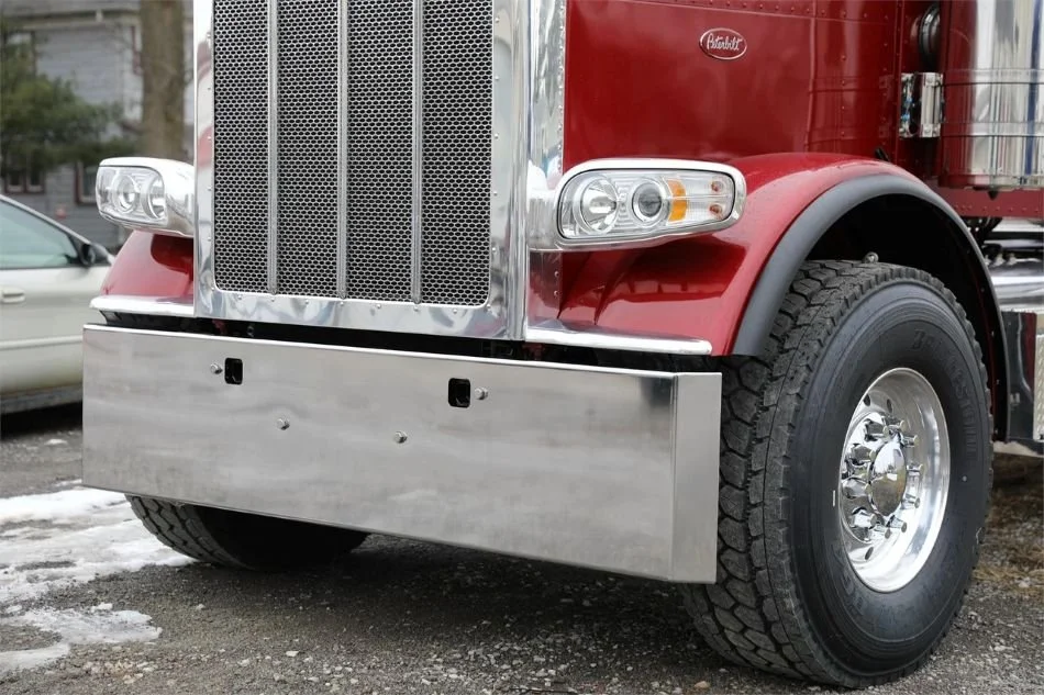 18" Peterbilt 389 Mitered End Bumper w/Tow
