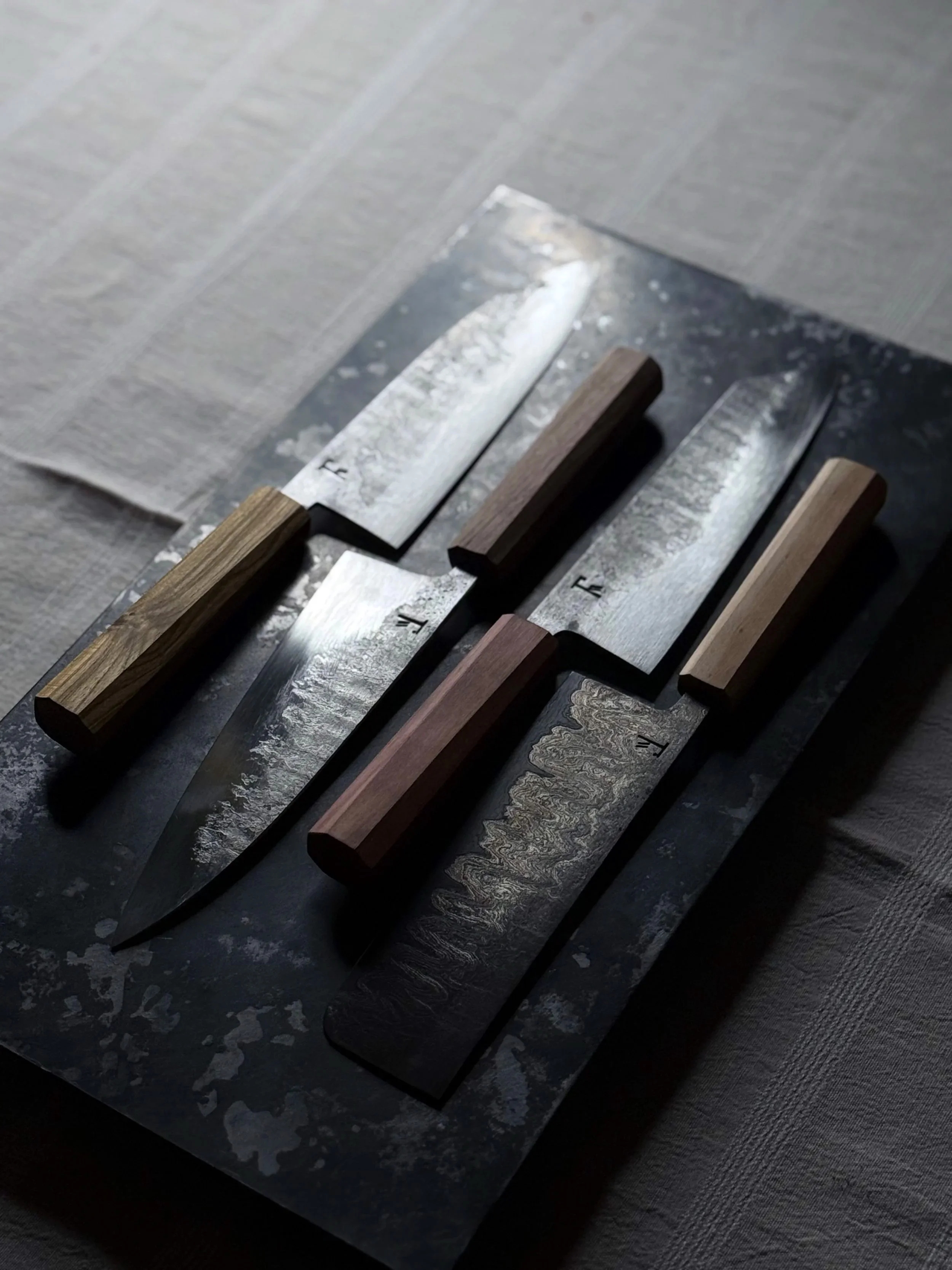knives