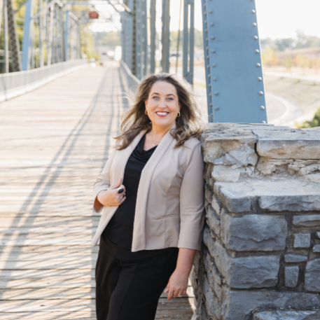 Leading Ladies: Jennifer Martin