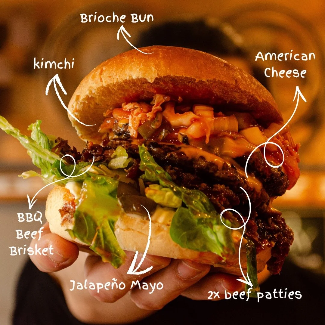 The Duck Burger 🍔 👀

🥩 2 x 3oz smashed beef patties
🔥 BBQ brisket
🧀 American cheese
🌶️ Jalape&ntilde;o mayo
🥬 Kimchi &amp; lettuce

 #food #burger #foodporn
