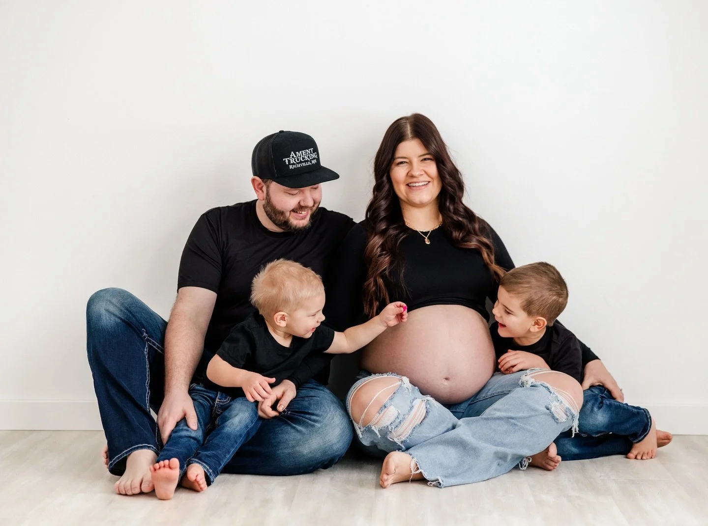 Lots of messages coming in asking for an update on baby girl&hellip; 

The only update that we can provide is she is already proving to us that she runs the show and will never be on time for anything in her life 🤣💖 

Enjoy me using this as another