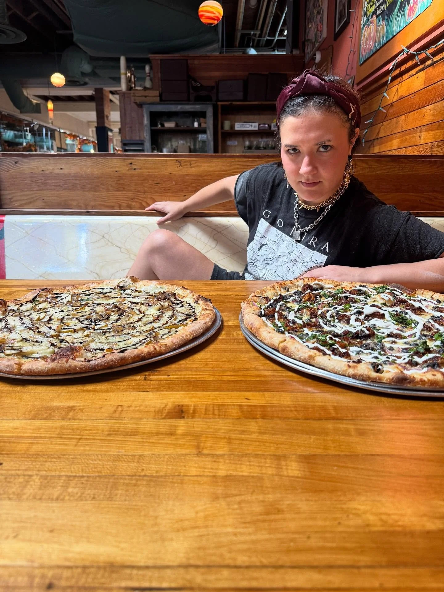 Say hello to these new specials
Carne - mango braised pork
Mango braised pork, cumin black beans, organic red onions, Vermont Cabot cheddar cheese, whole milk mozzarella, parmesan, organic herb mix, topped with cilantro and lime infused sour cream.