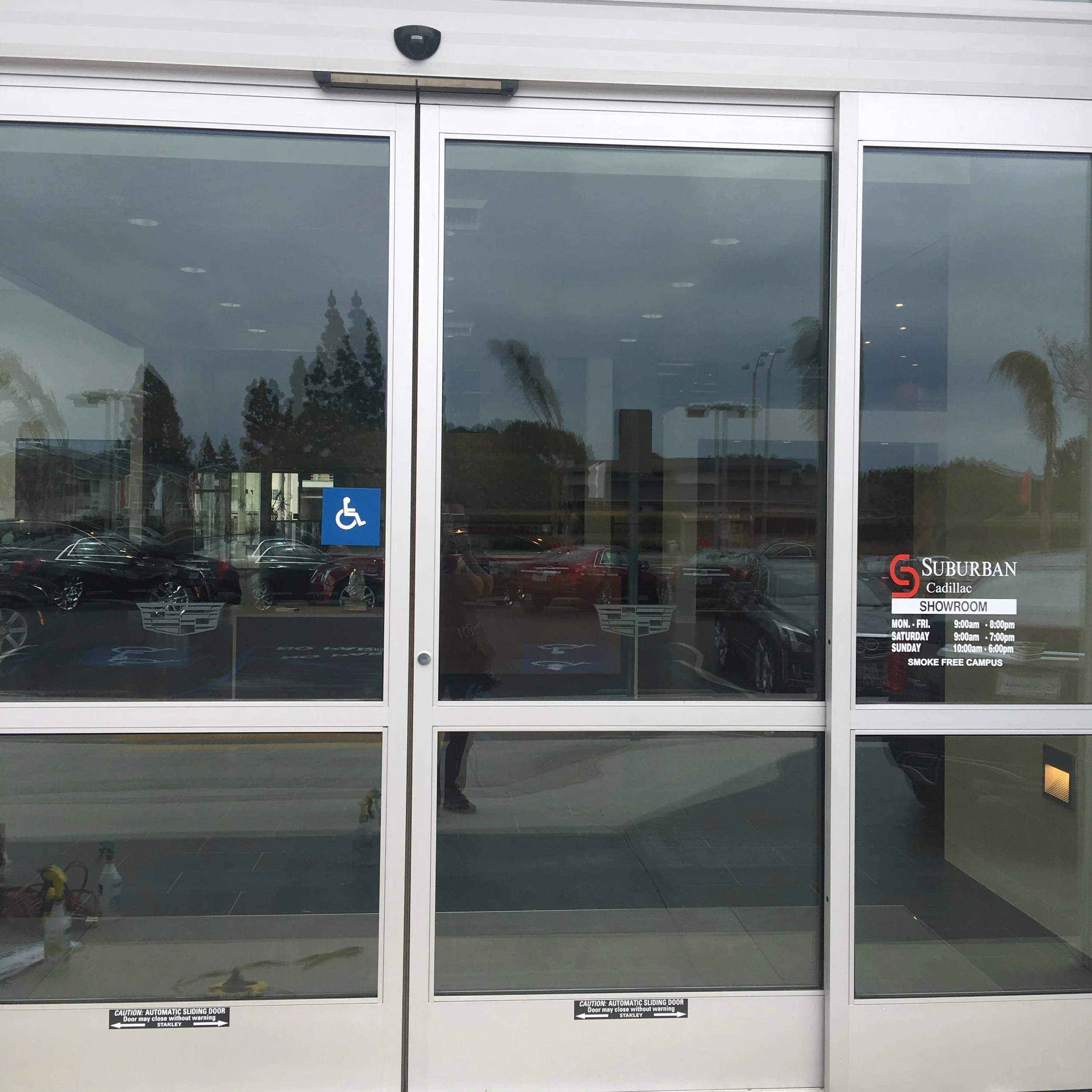 GMC Suburban Arch 9.JPG