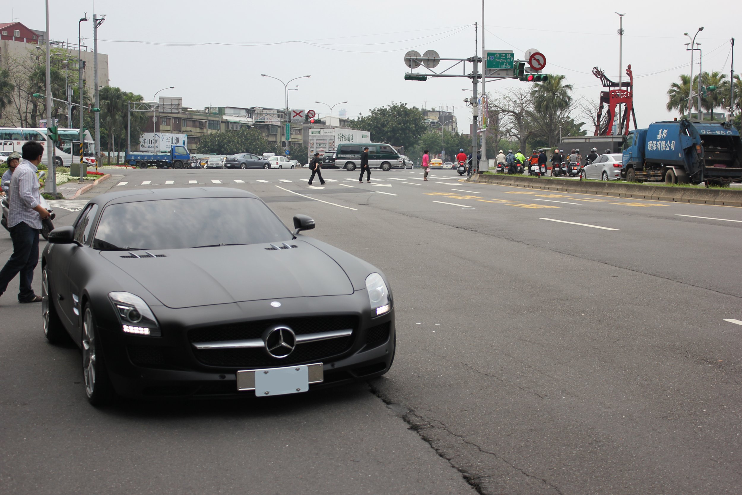 Wilber Pan 潘瑋柏 Pān Wěibó - SLS AMG 21.jpg