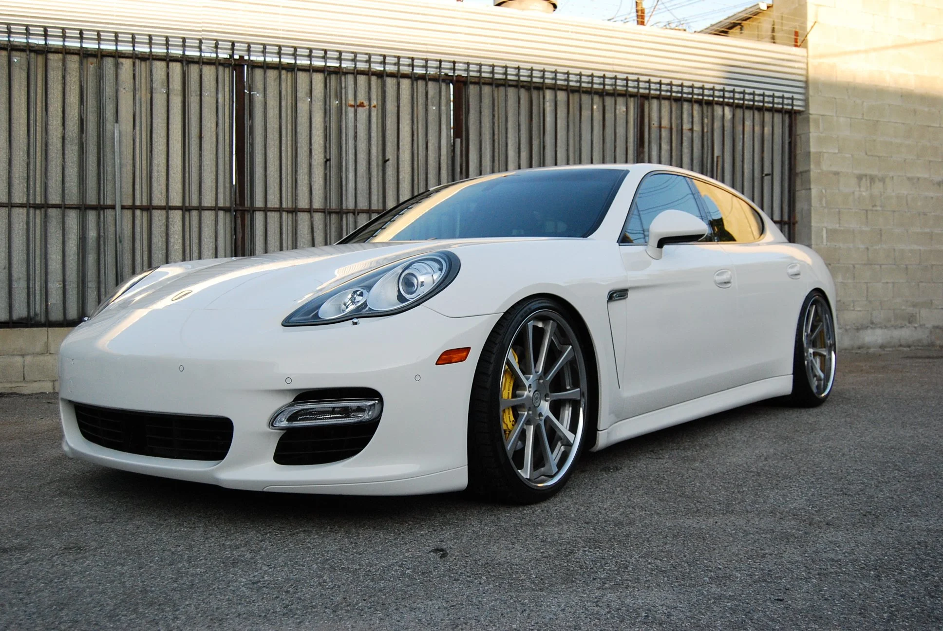 Porsche Panamera 7.JPG