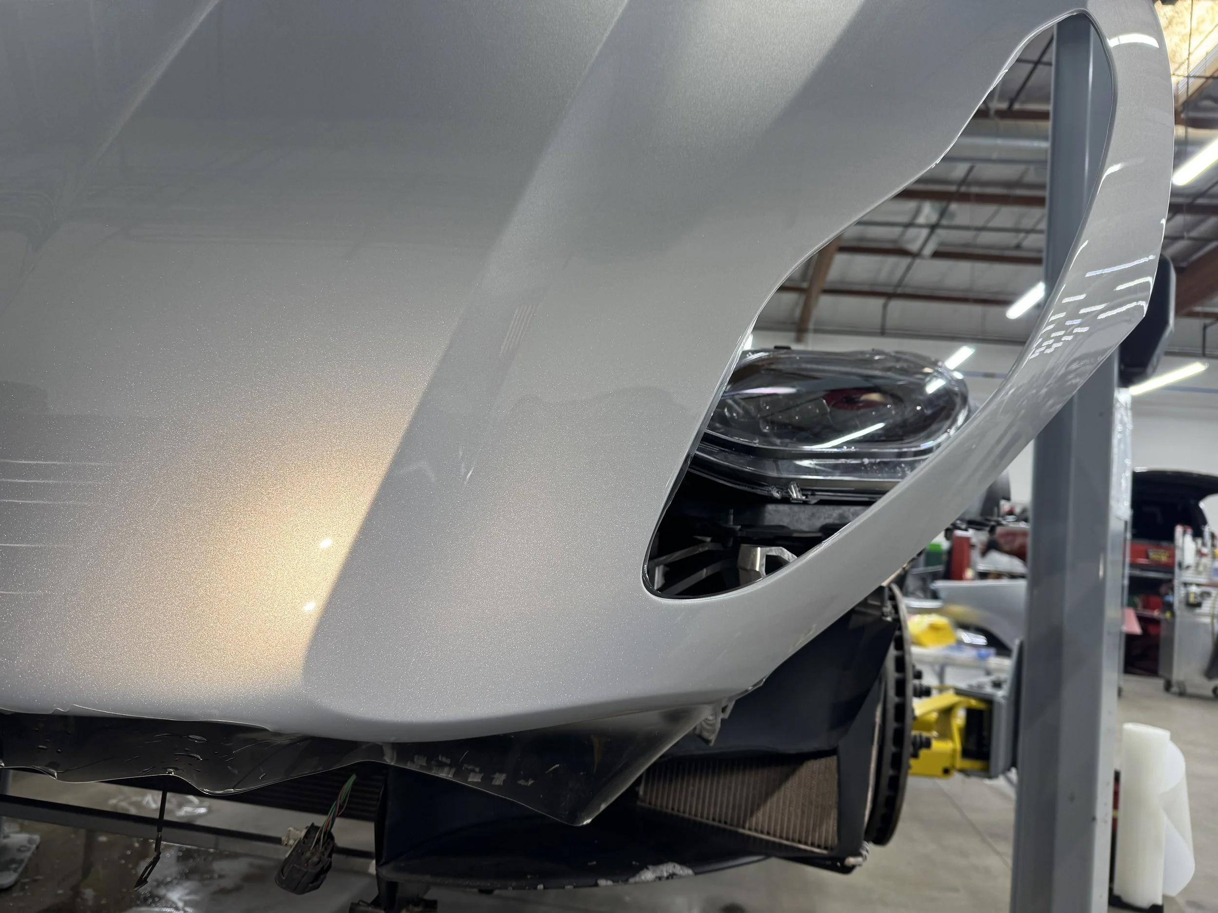 Aston Martin DB12 Volante Hood Light Opening.jpg