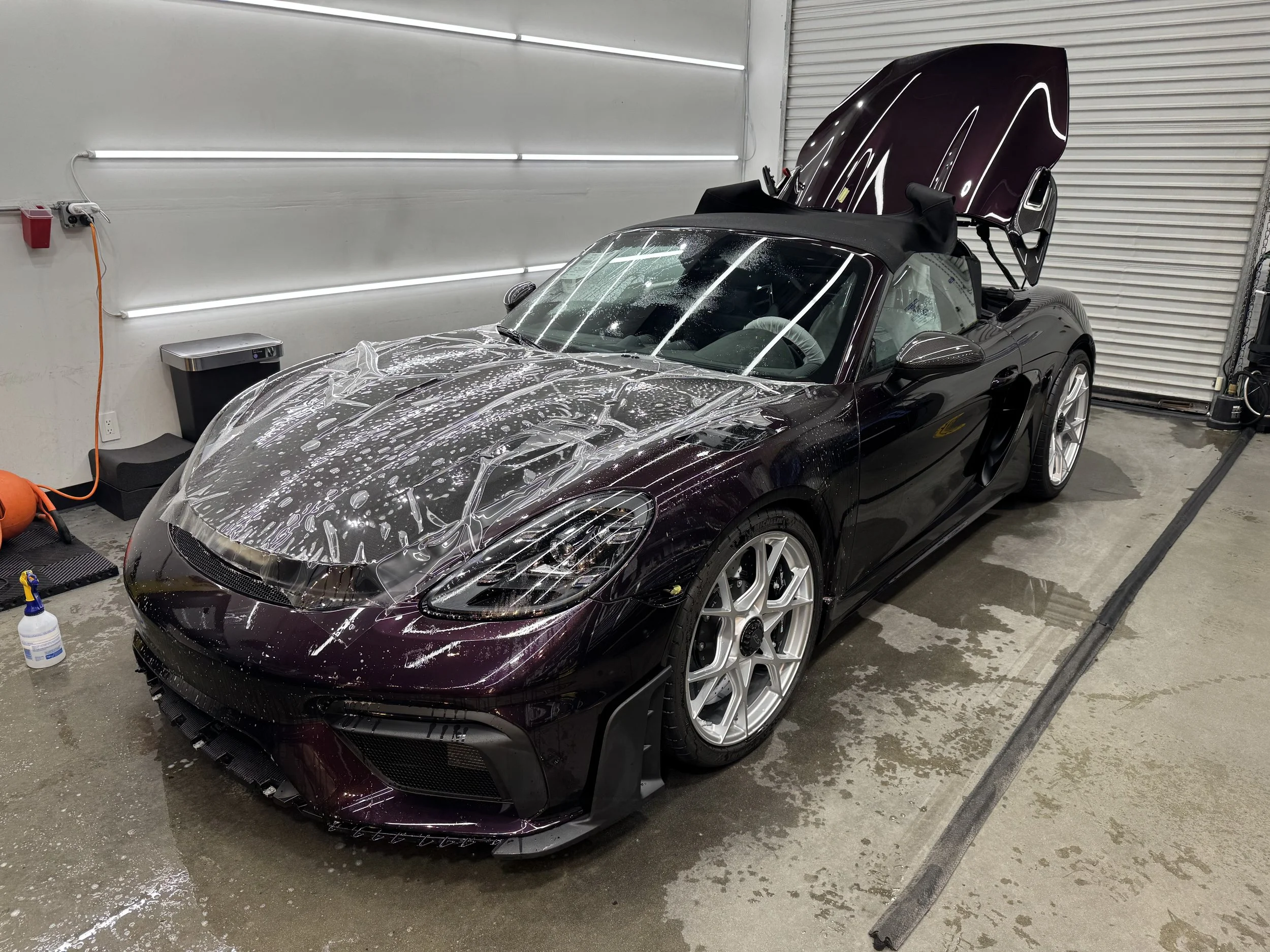 Porsche Spyder RS Hood.jpg