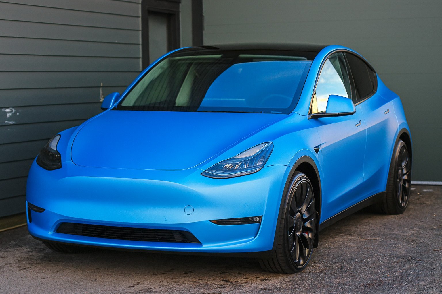 Tesla Model Y 5.jpg