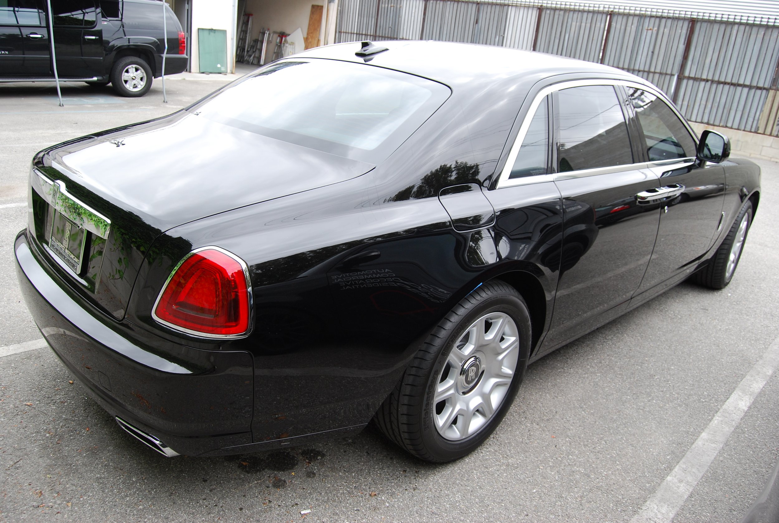 Rolls Royce 3 - Phantom 60 40.JPG