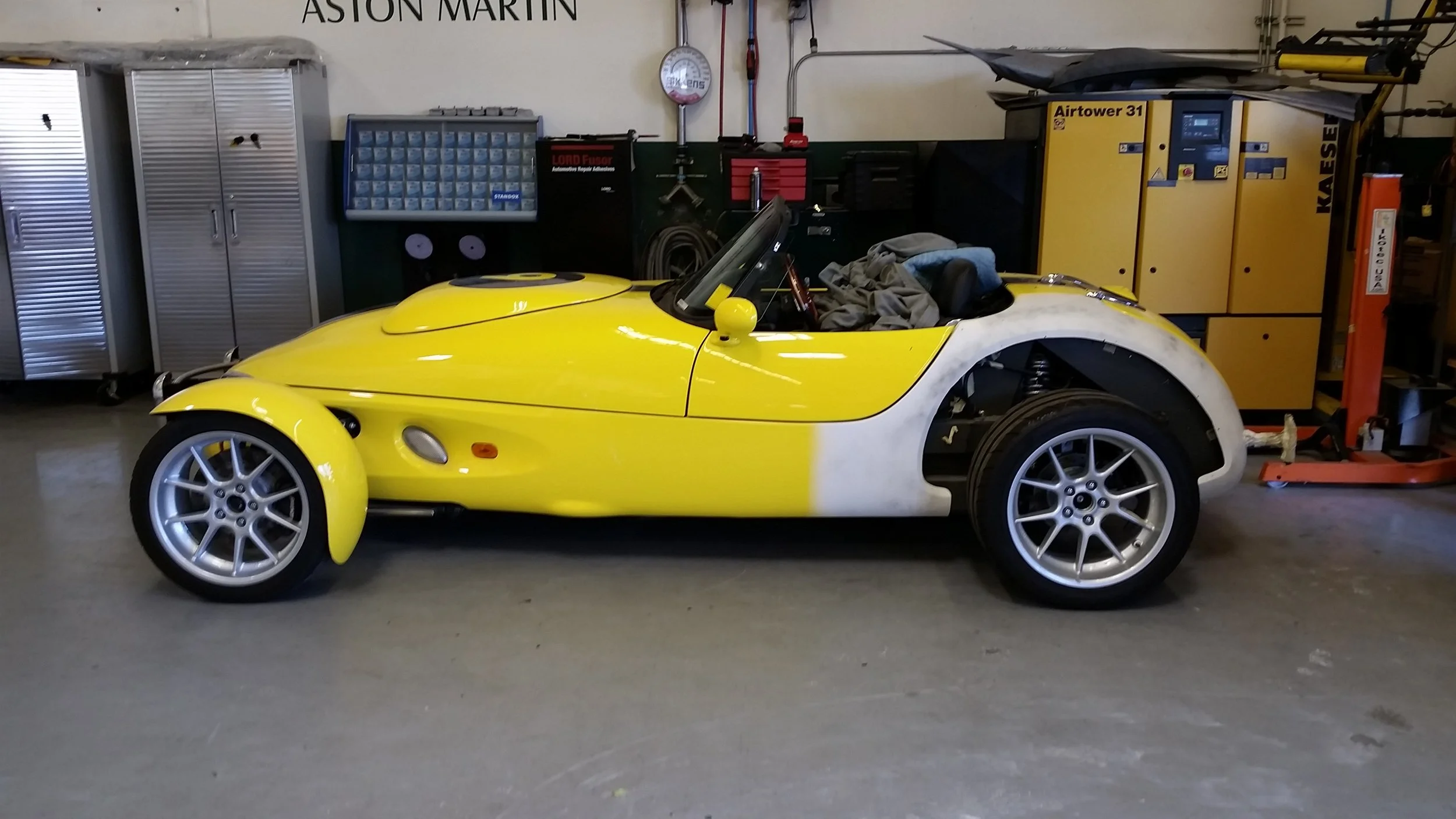 Yellow Panoz 11.jpg